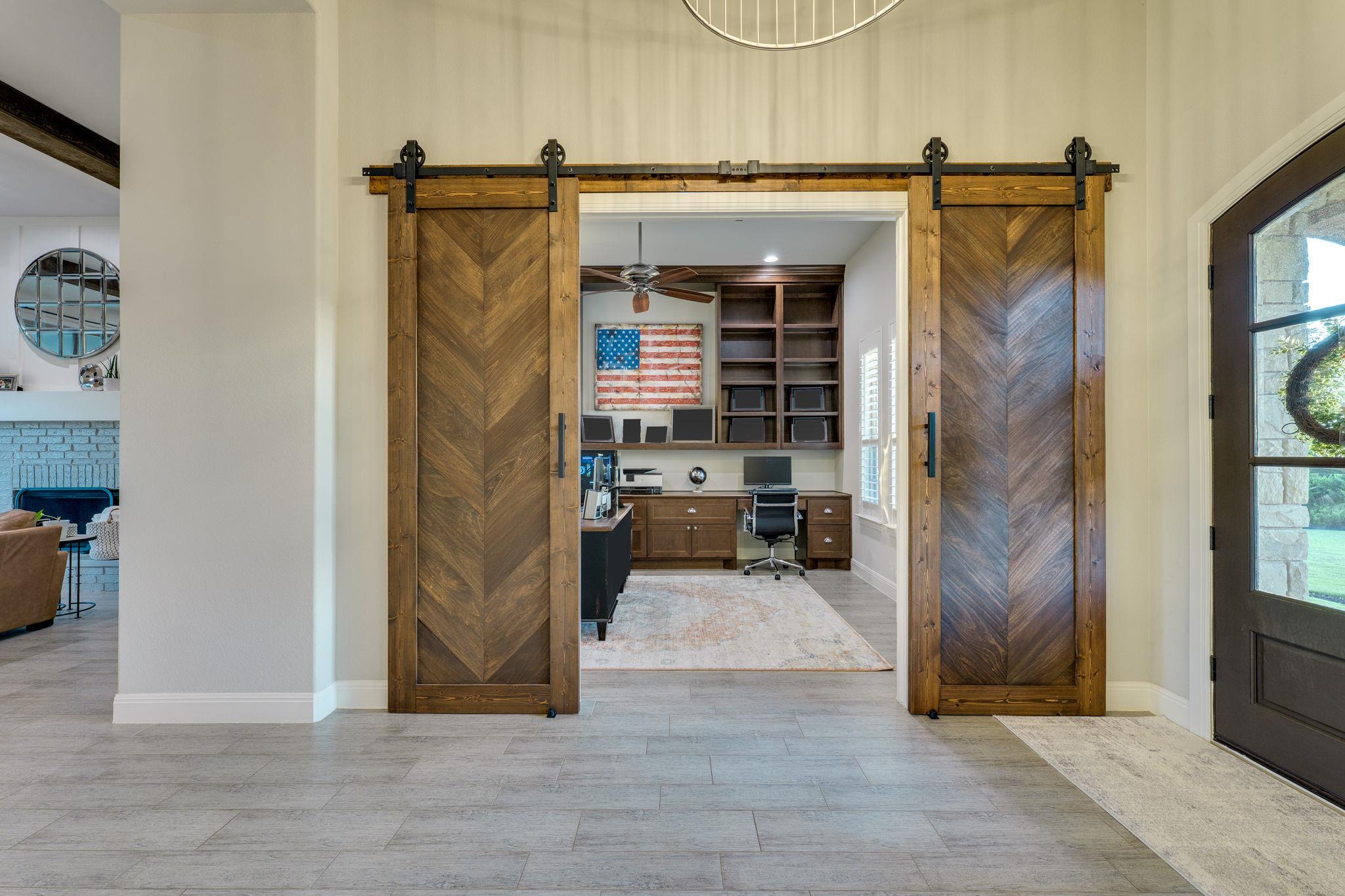 2800 Crystal Falls Pkwy, Leander, TX 78641