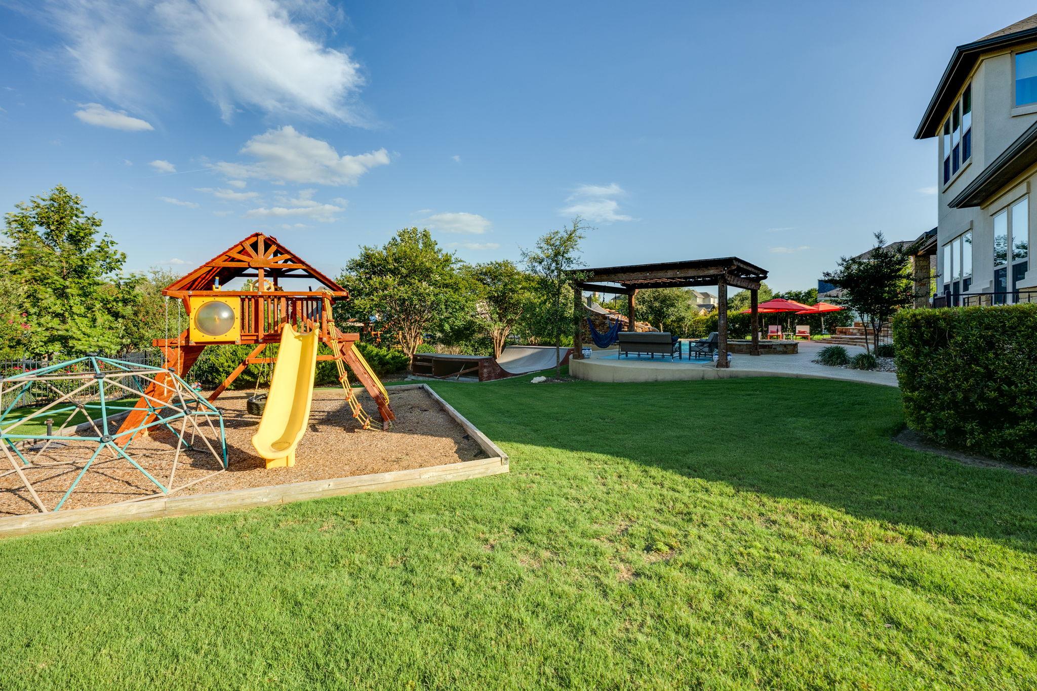 2800 Crystal Falls Pkwy, Leander, TX 78641