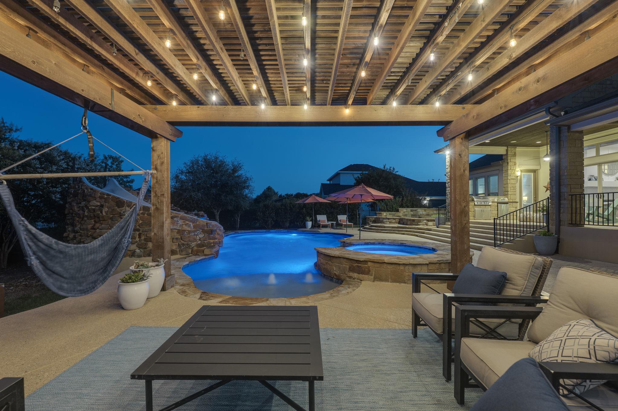 2800 Crystal Falls Pkwy, Leander, TX 78641