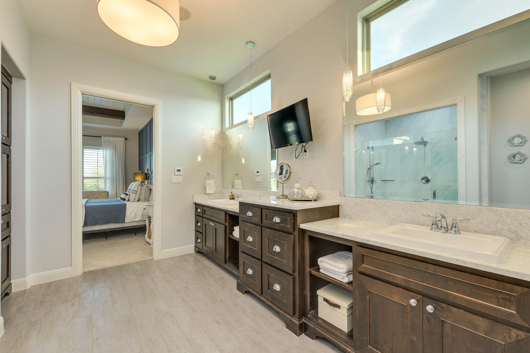2800 Crystal Falls Pkwy, Leander, TX 78641