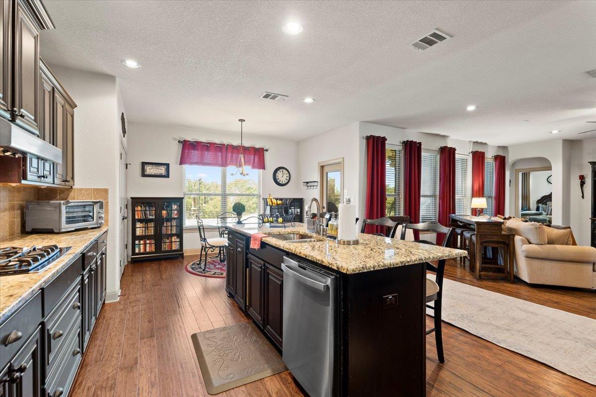 224 Whitney Woods Cir, Georgetown, TX 78633