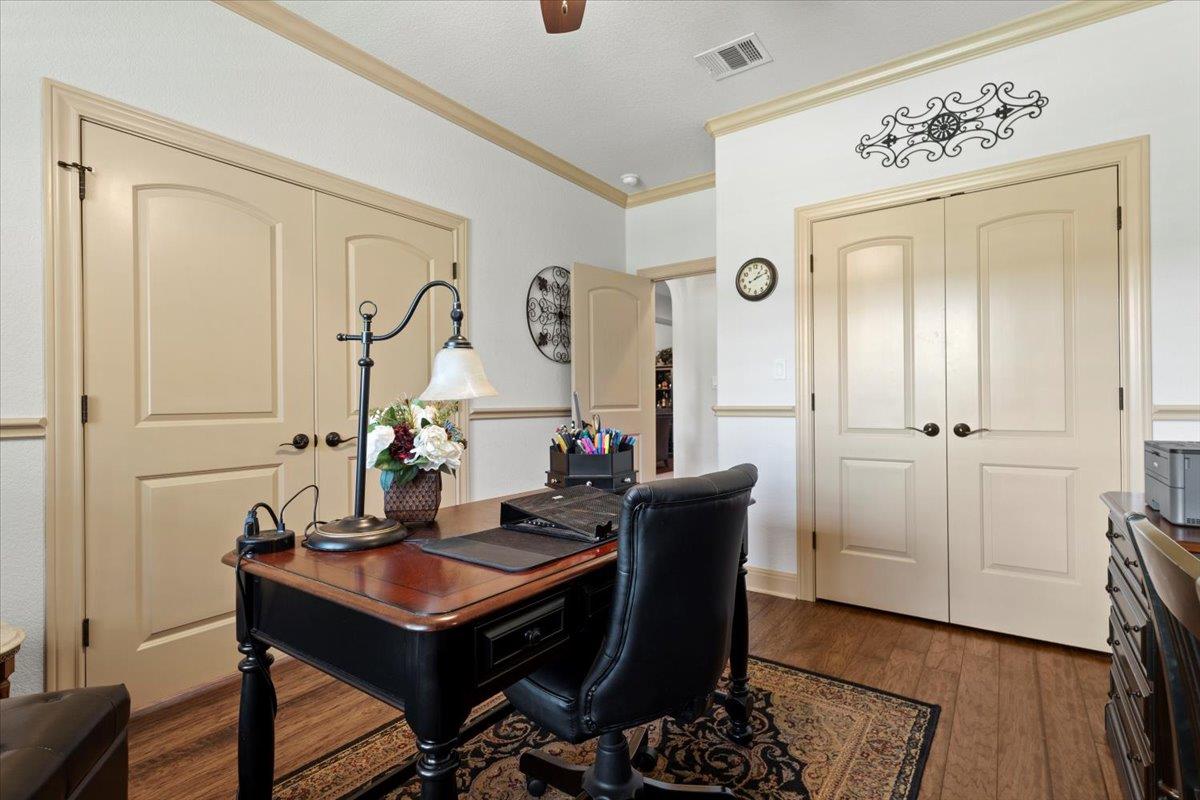 224 Whitney Woods Cir, Georgetown, TX 78633