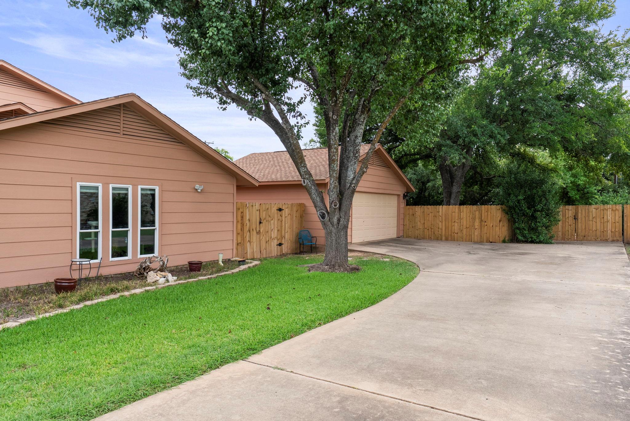2702 Double Tree St, Round Rock, TX 78681