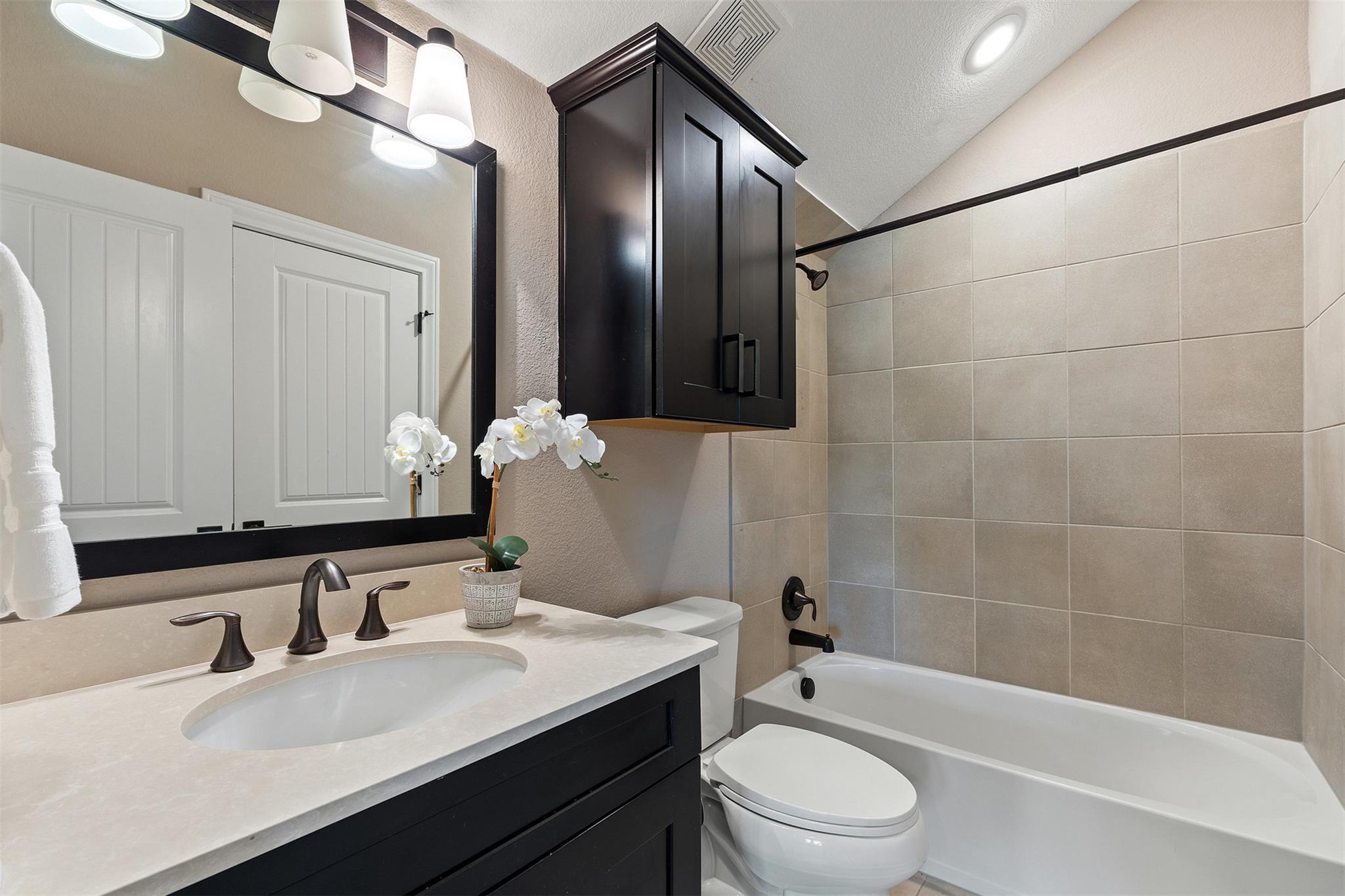 311 Lodestone Ln, Austin, TX 78738