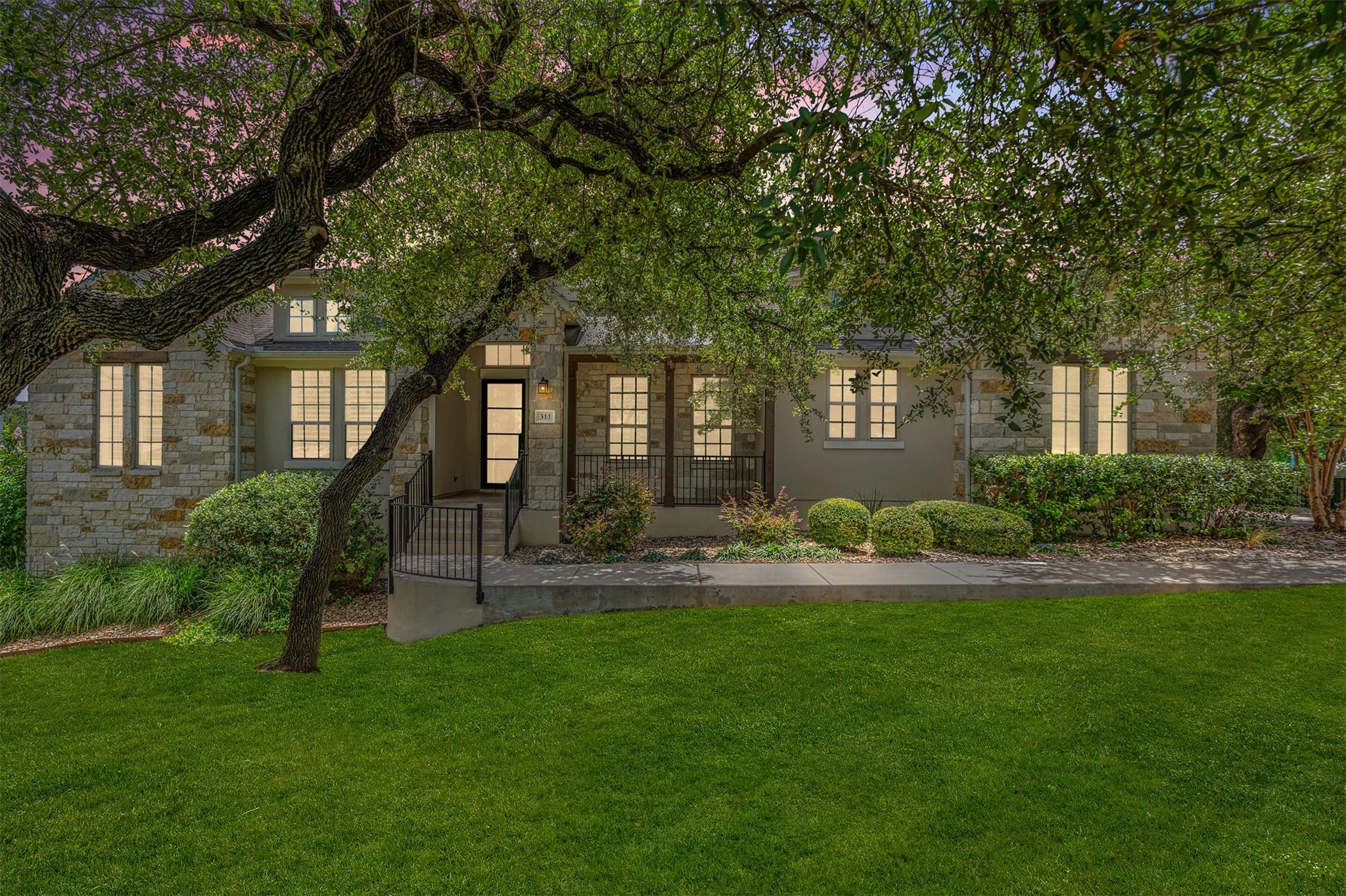 311 Lodestone Ln, Austin, TX 78738