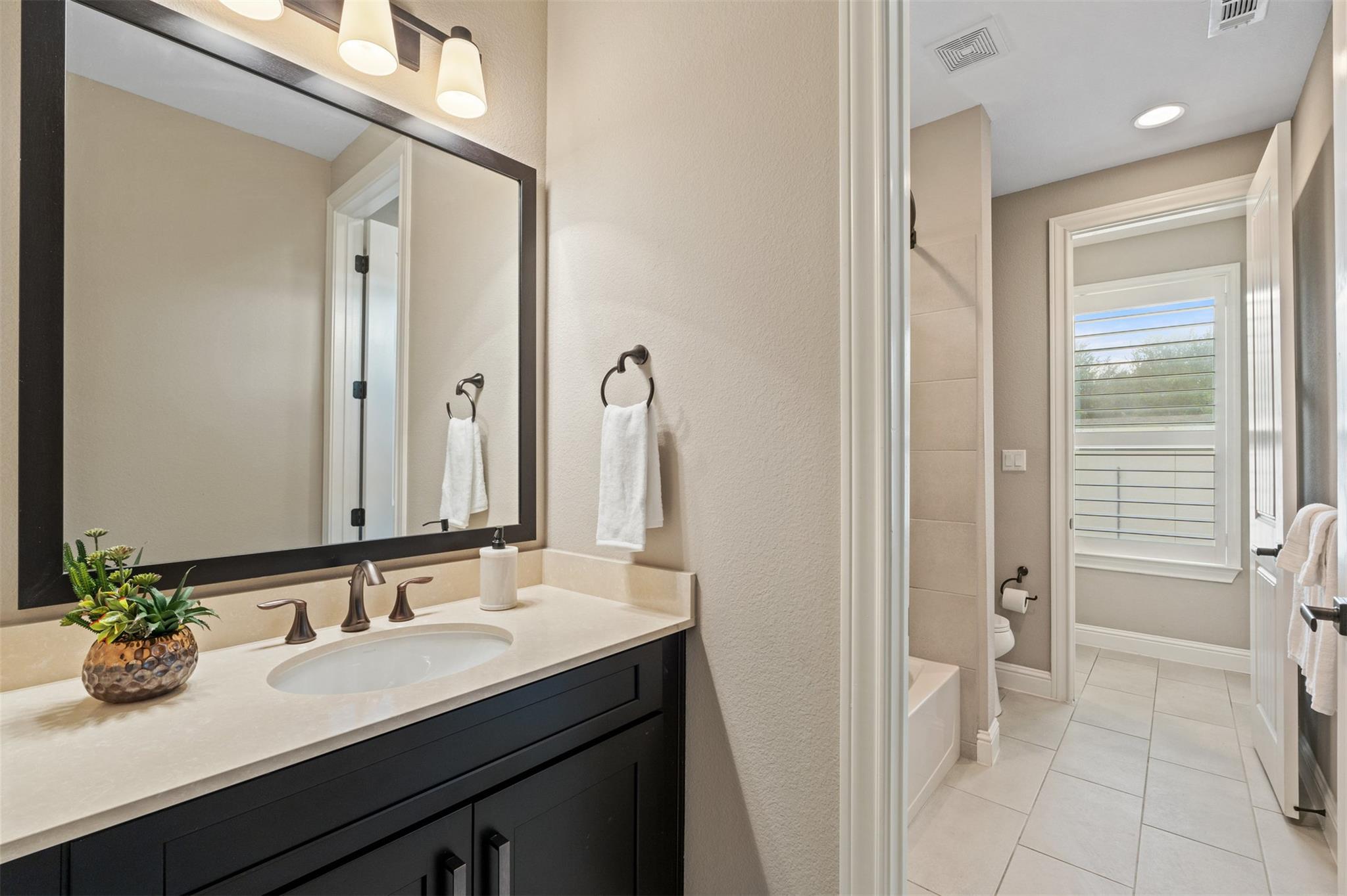 311 Lodestone Ln, Austin, TX 78738