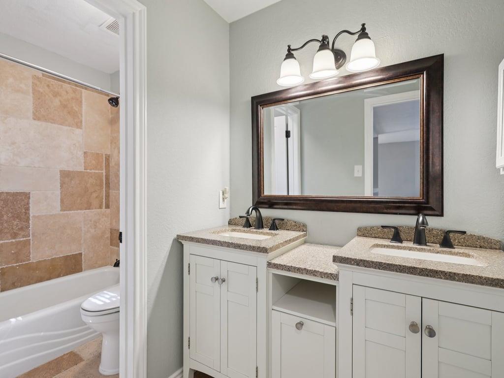 1604 Drop Tine Dr, Cedar Park, TX 78613