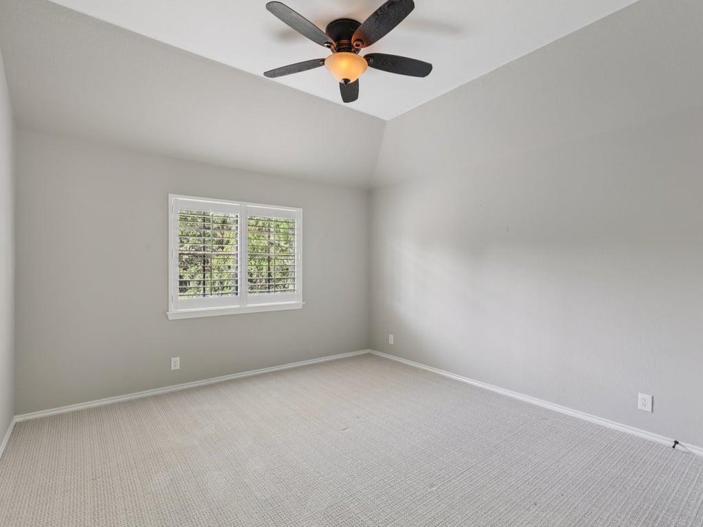 1604 Drop Tine Dr, Cedar Park, TX 78613