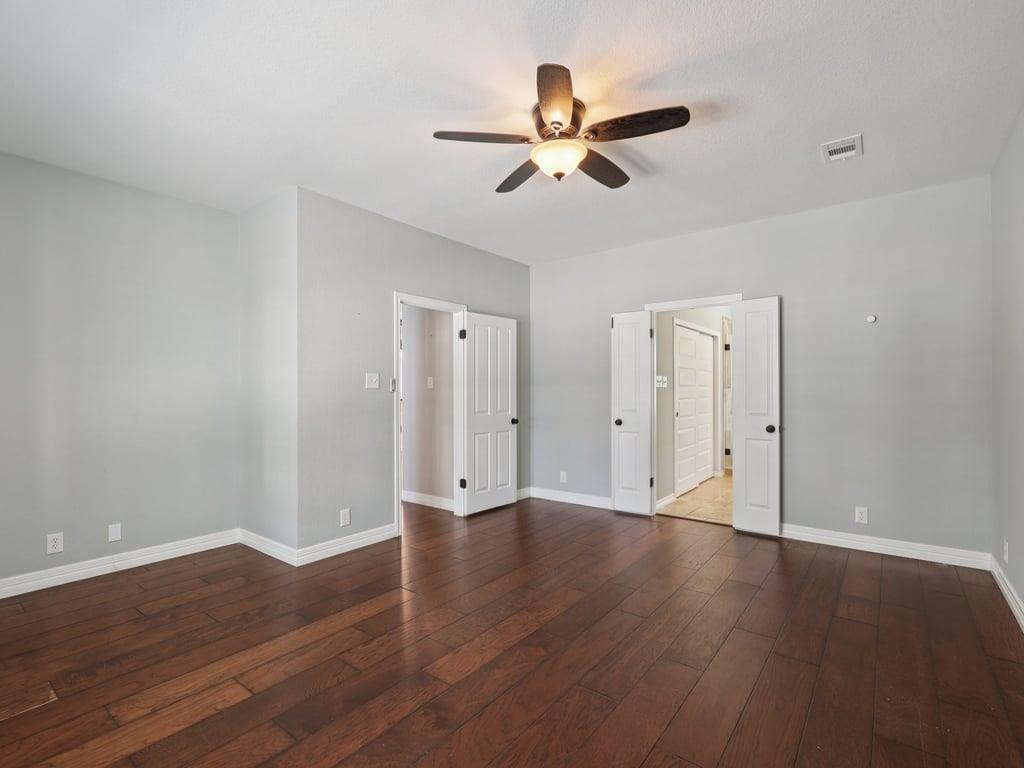 1604 Drop Tine Dr, Cedar Park, TX 78613