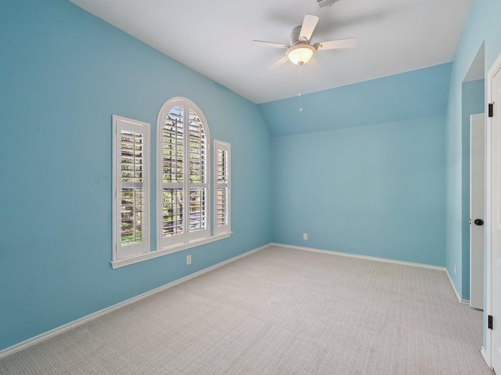 1604 Drop Tine Dr, Cedar Park, TX 78613