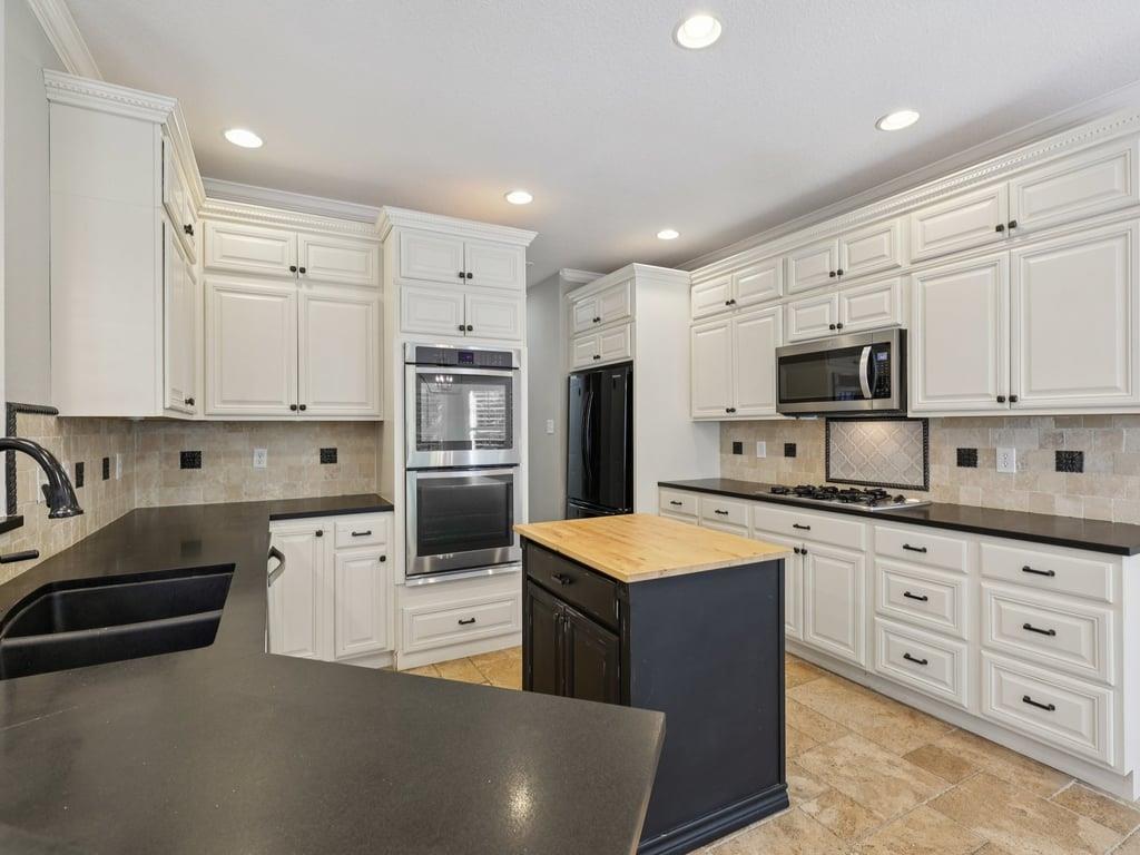 1604 Drop Tine Dr, Cedar Park, TX 78613