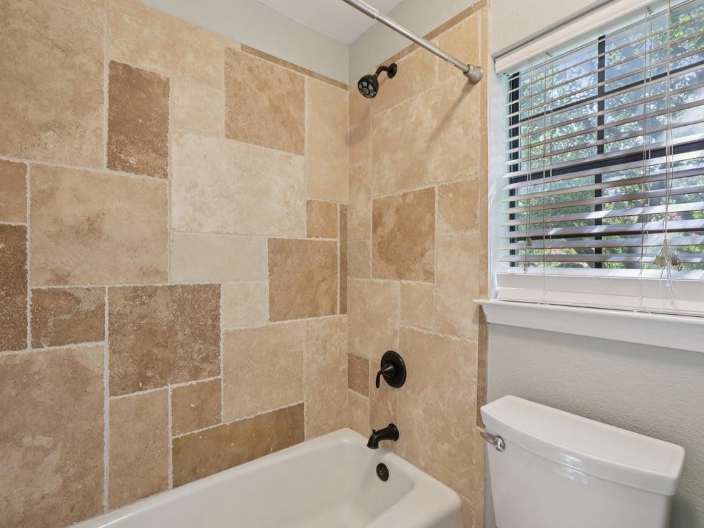 1604 Drop Tine Dr, Cedar Park, TX 78613