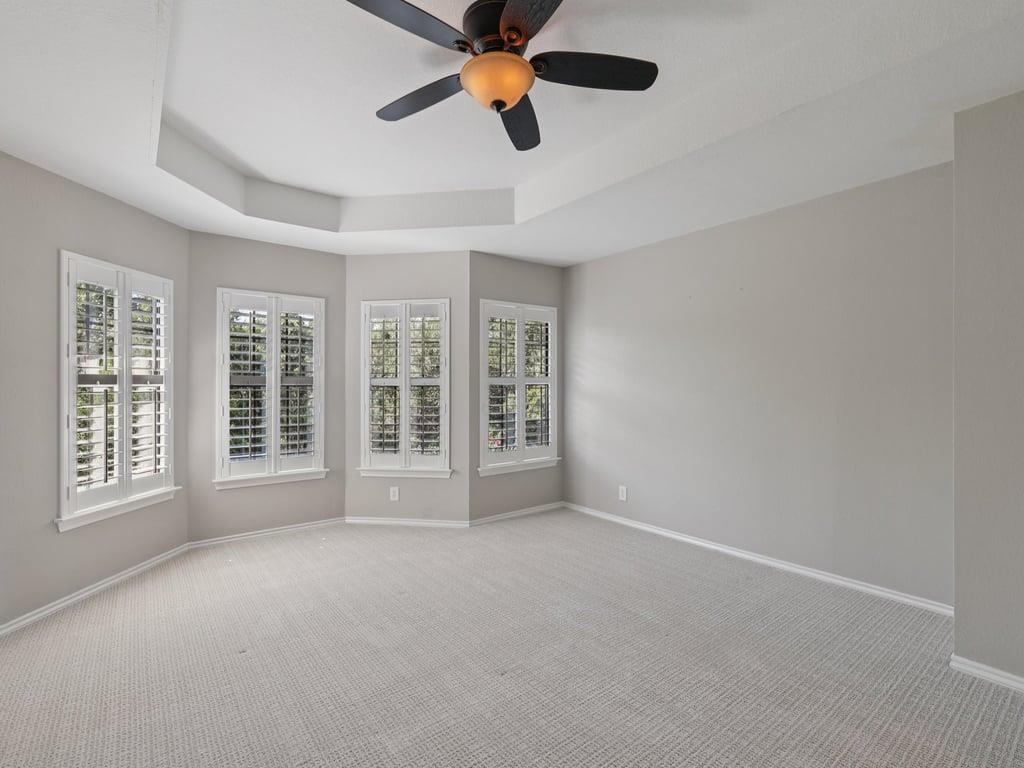 1604 Drop Tine Dr, Cedar Park, TX 78613