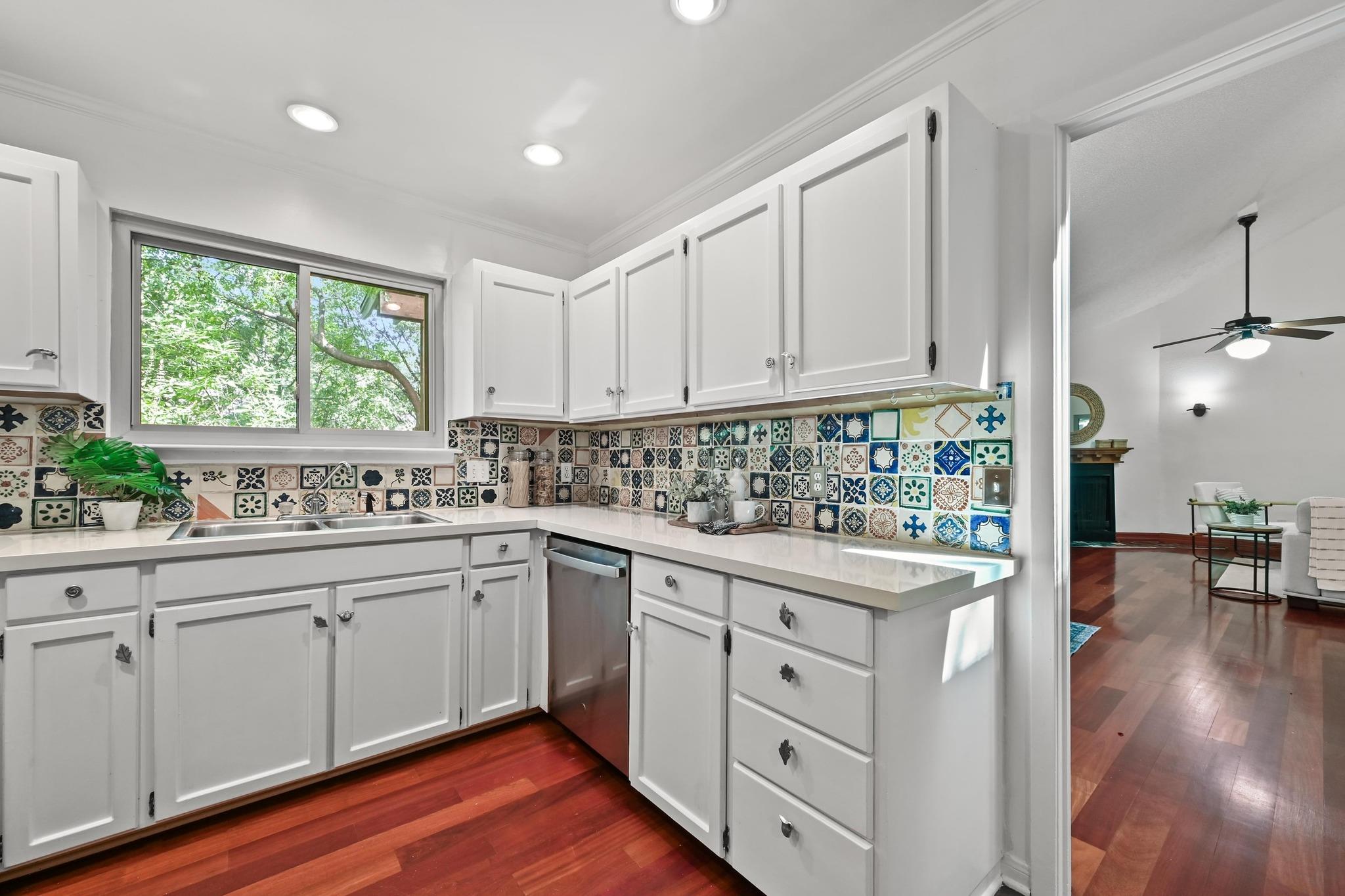 2200 Homedale Dr # A, Austin, TX 78704