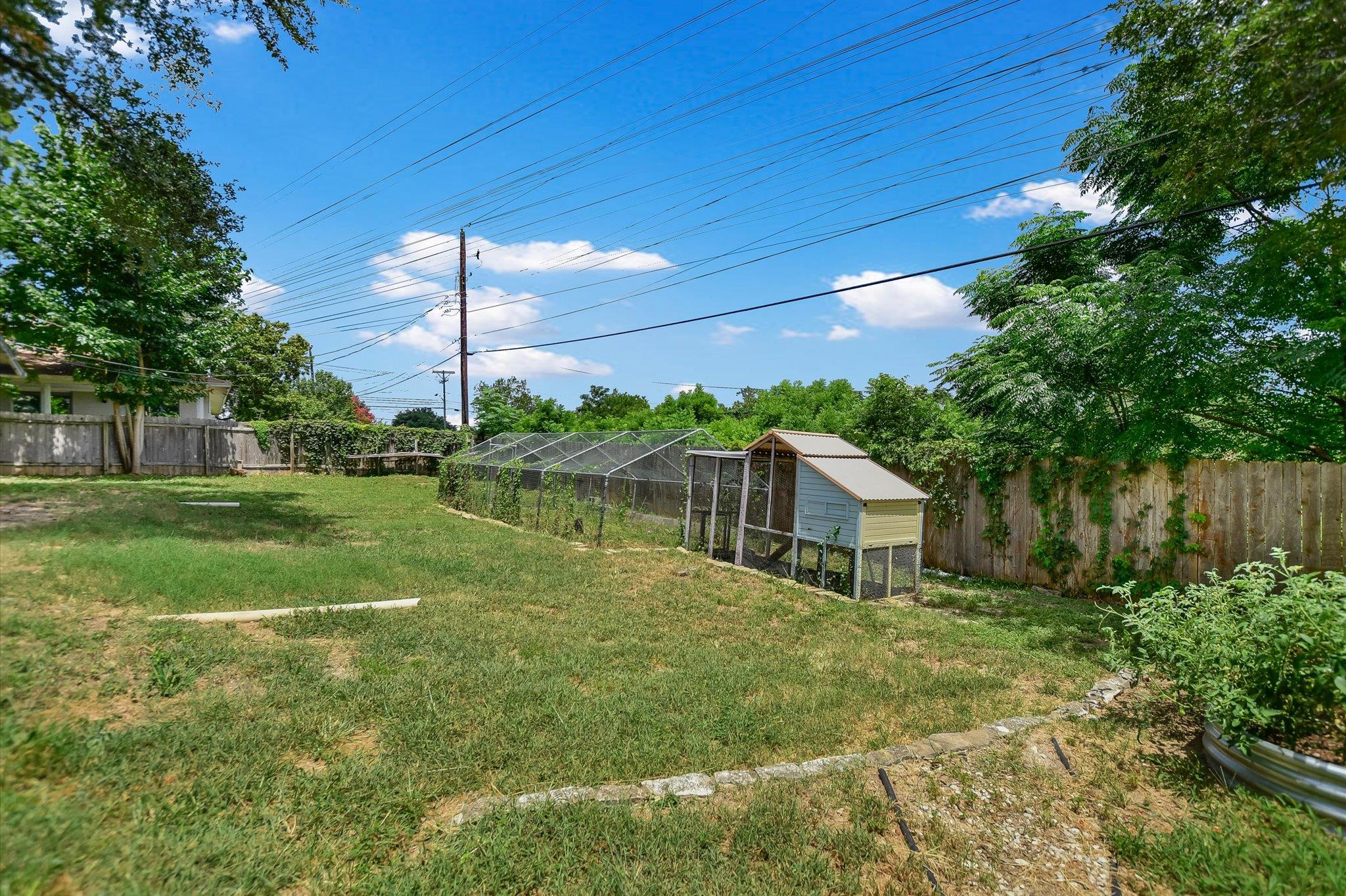 11904 Oakbrook Dr, Austin, TX 78753