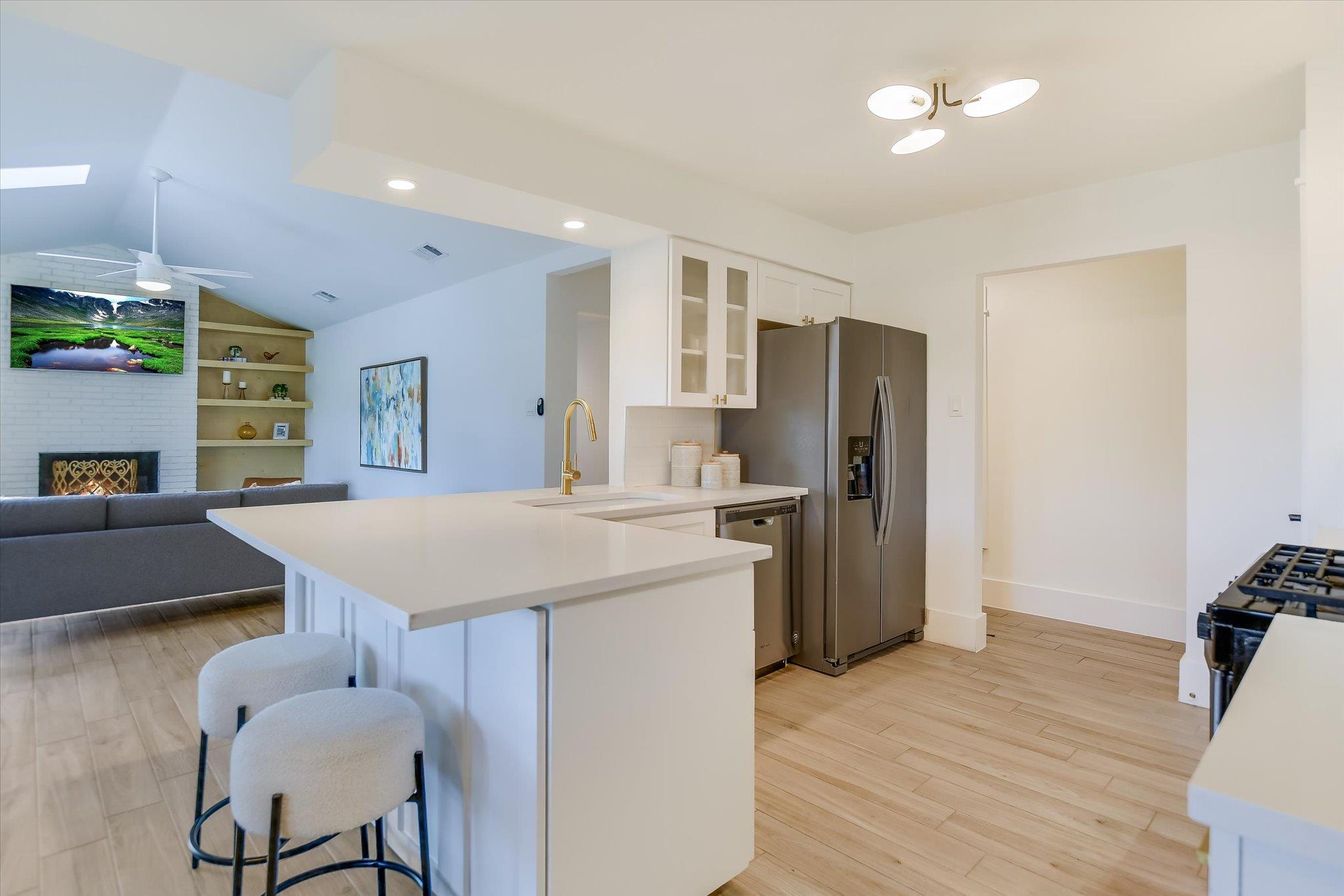 11904 Oakbrook Dr, Austin, TX 78753