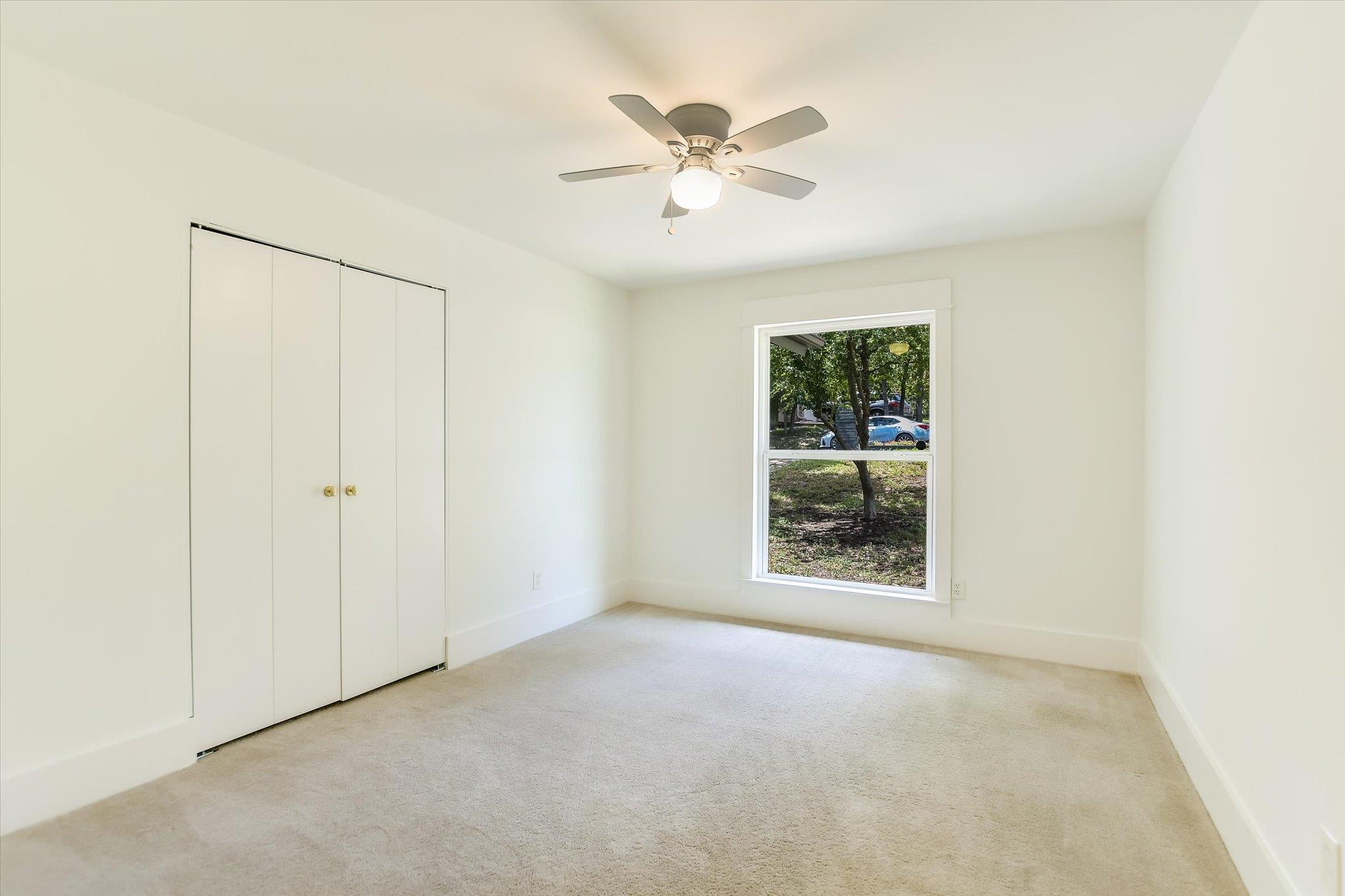 11904 Oakbrook Dr, Austin, TX 78753