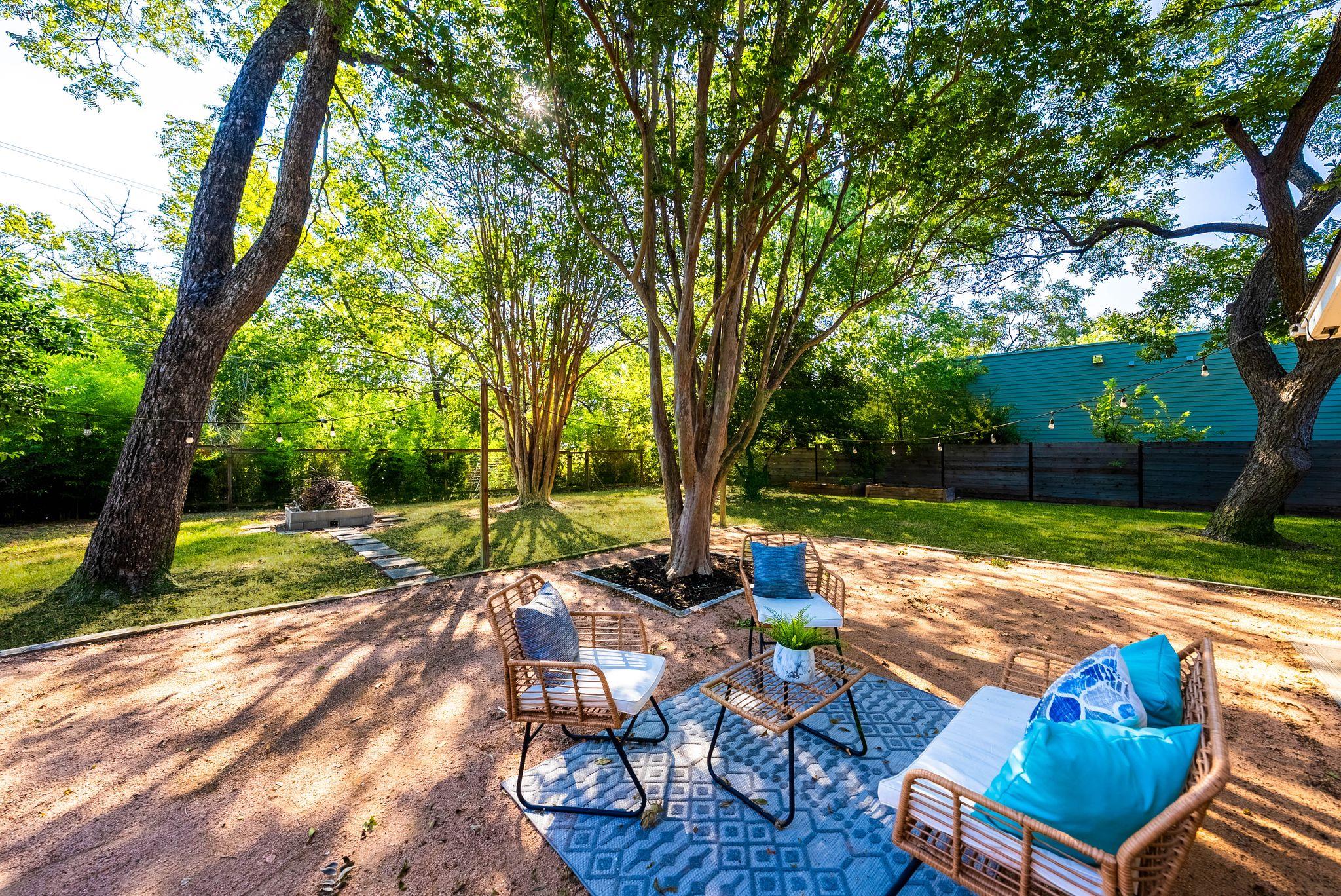 6017 Belfast Dr, Austin, TX 78723