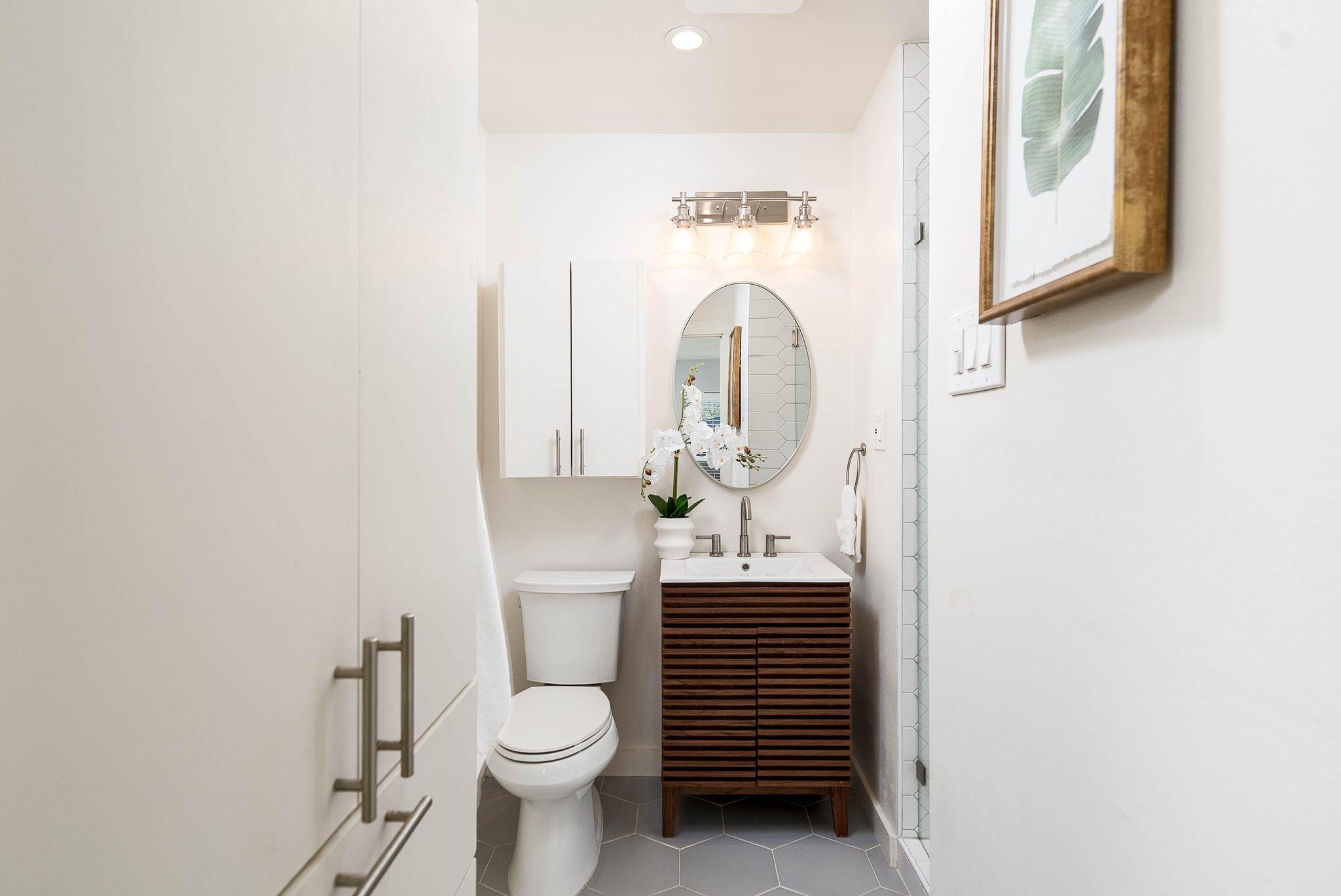 6017 Belfast Dr, Austin, TX 78723