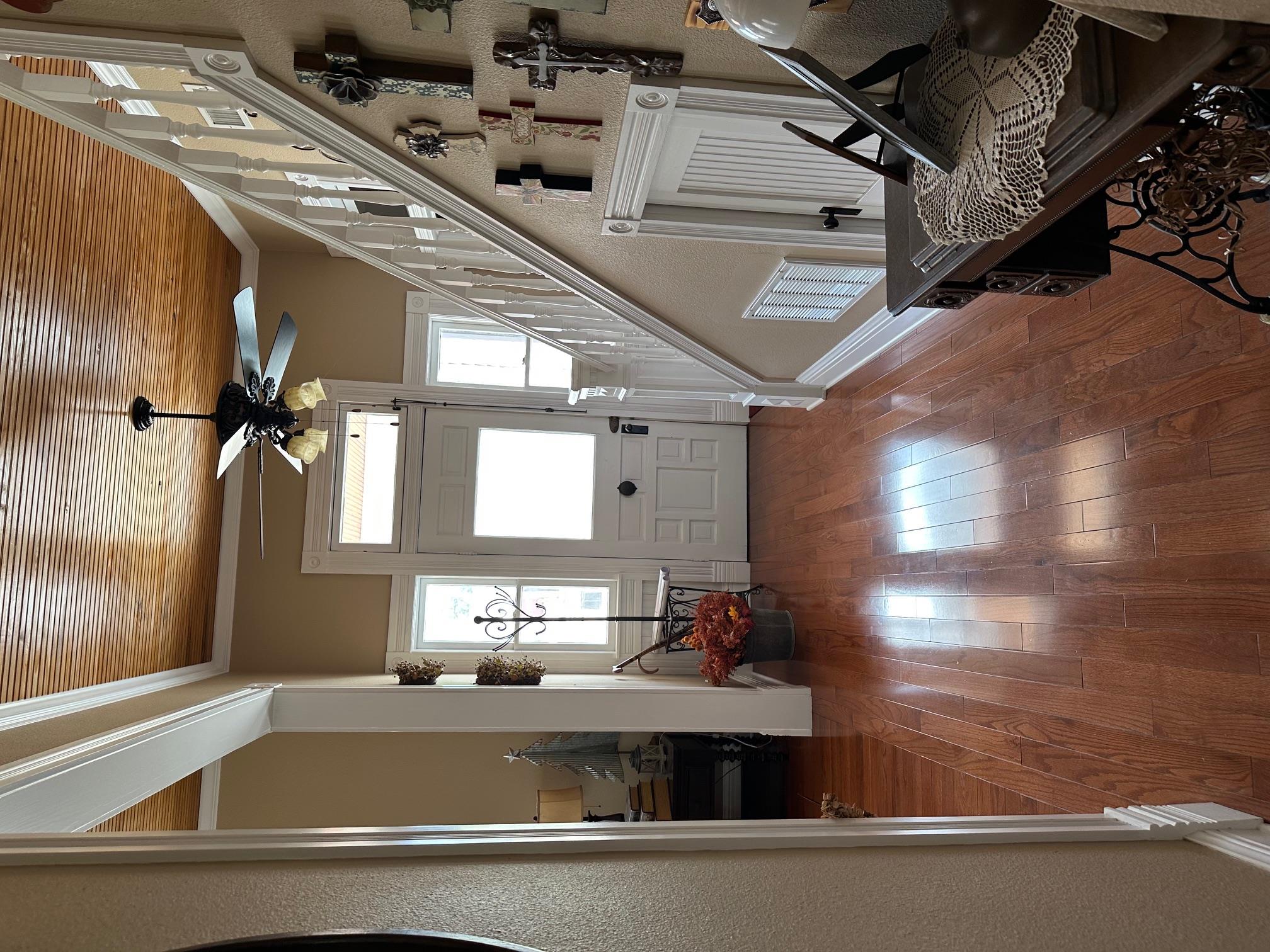 326 W Colorado St, La Grange, TX 78945