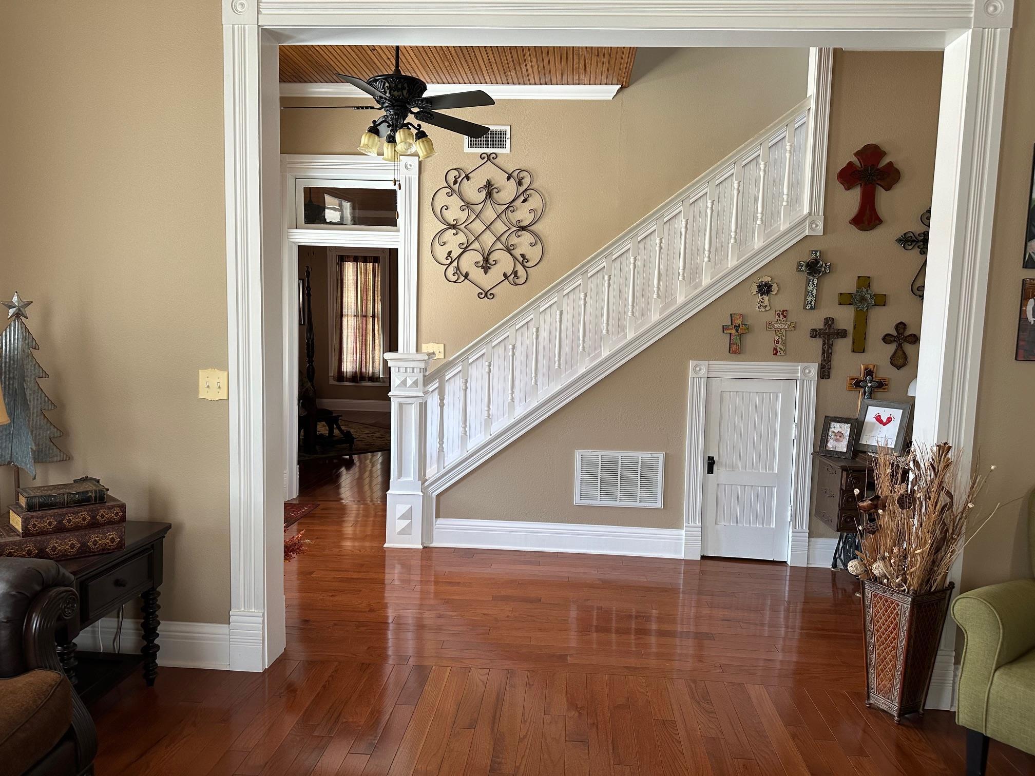 326 W Colorado St, La Grange, TX 78945