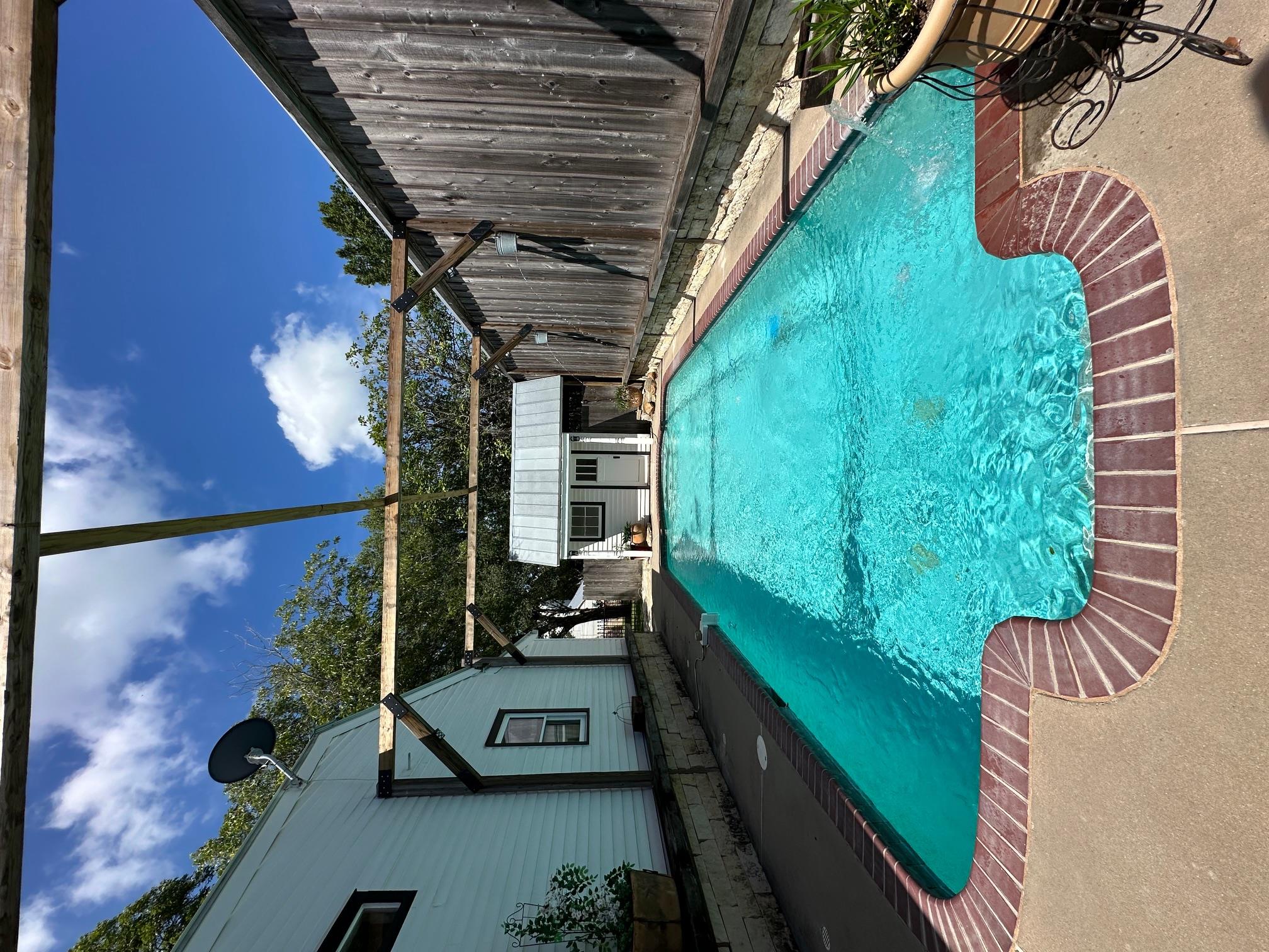 326 W Colorado St, La Grange, TX 78945