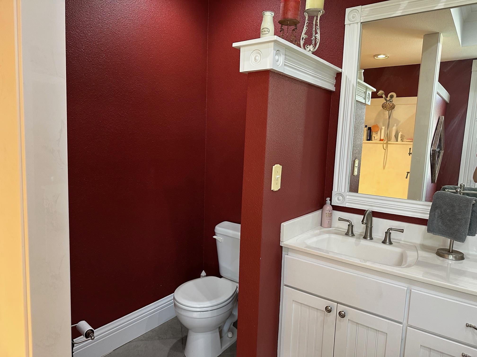 326 W Colorado St, La Grange, TX 78945