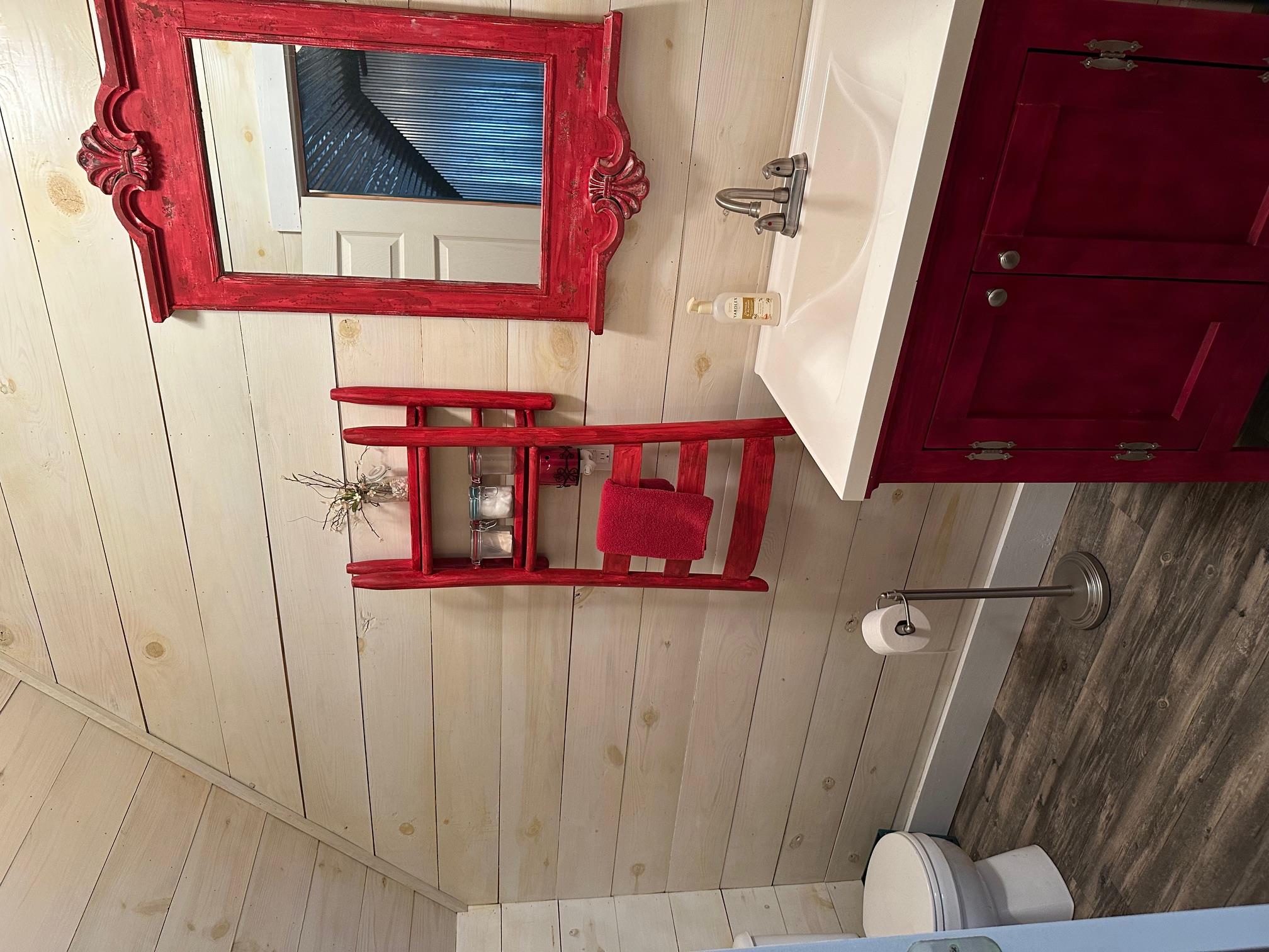 326 W Colorado St, La Grange, TX 78945