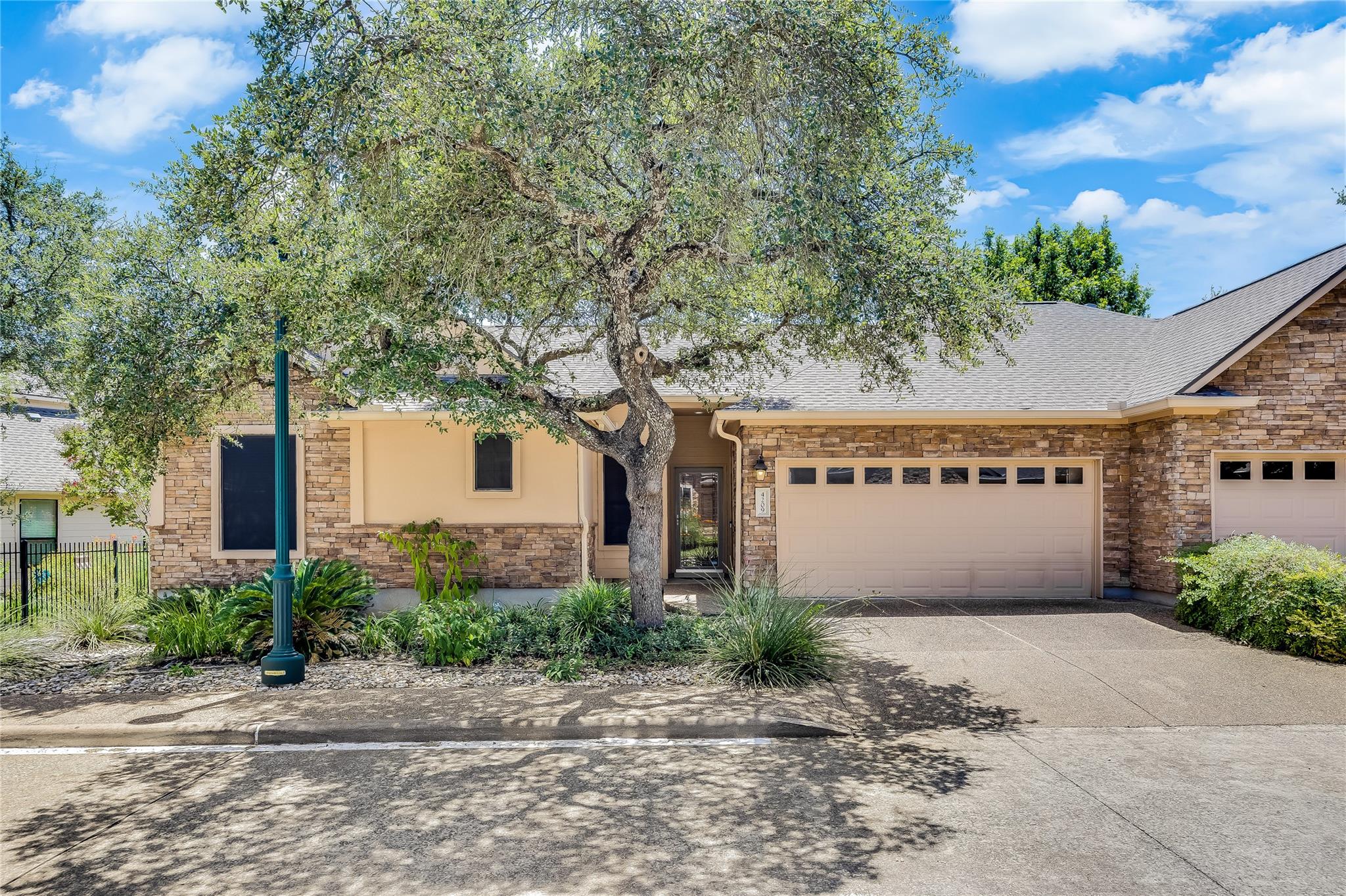 4209 Johns Light Dr # 70, Austin, TX 78727