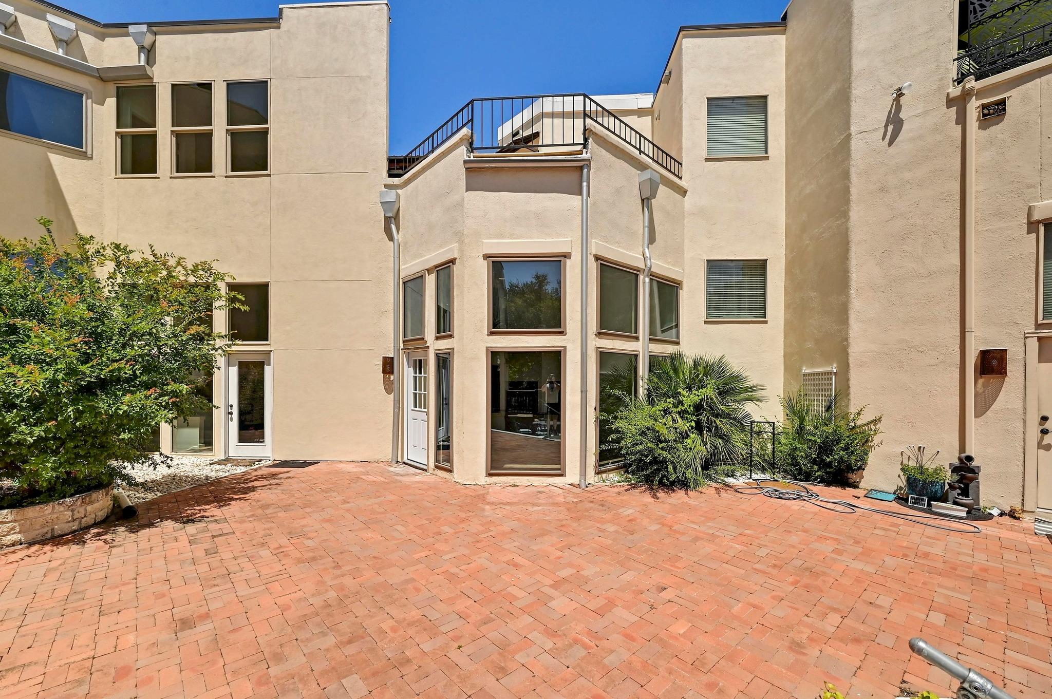 1 Crystal Springs Ct # F, The Hills, TX 78738