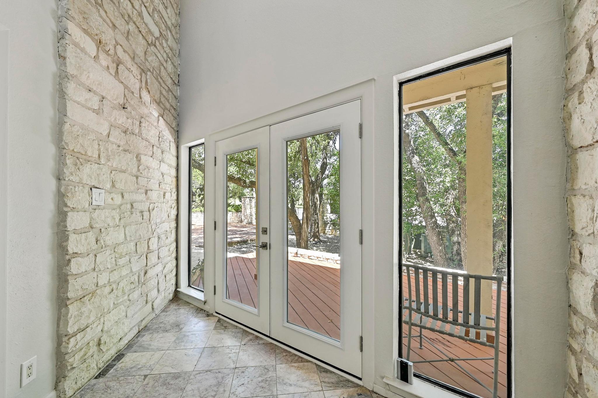 1 Crystal Springs Ct # F, The Hills, TX 78738