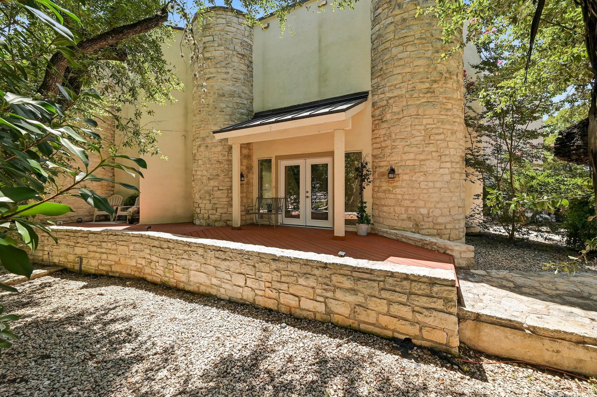 1 Crystal Springs Ct # F, The Hills, TX 78738
