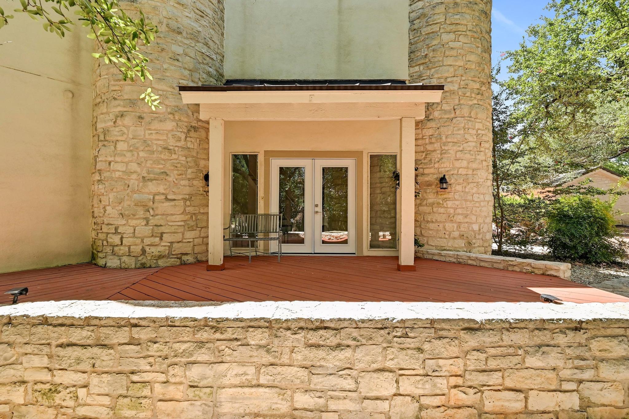 1 Crystal Springs Ct # F, The Hills, TX 78738