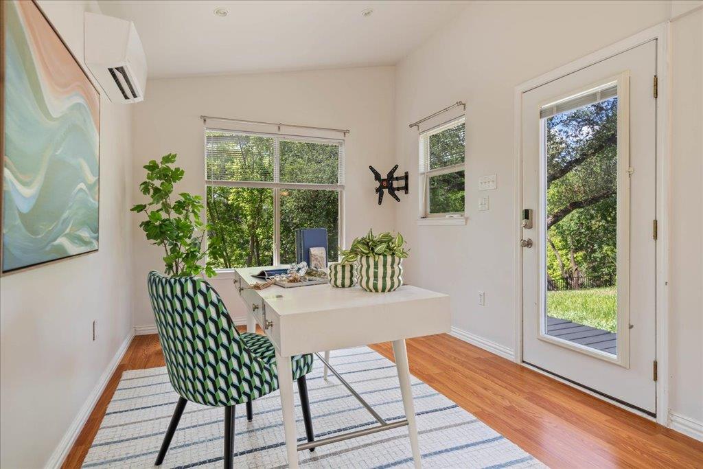 5904 Shoal Creek Blvd, Austin, TX 78757