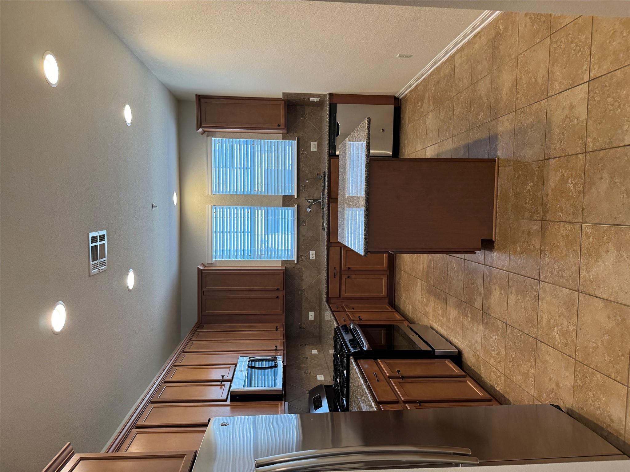 7220 Wyoming Springs Dr # 1102, Round Rock, TX 78681