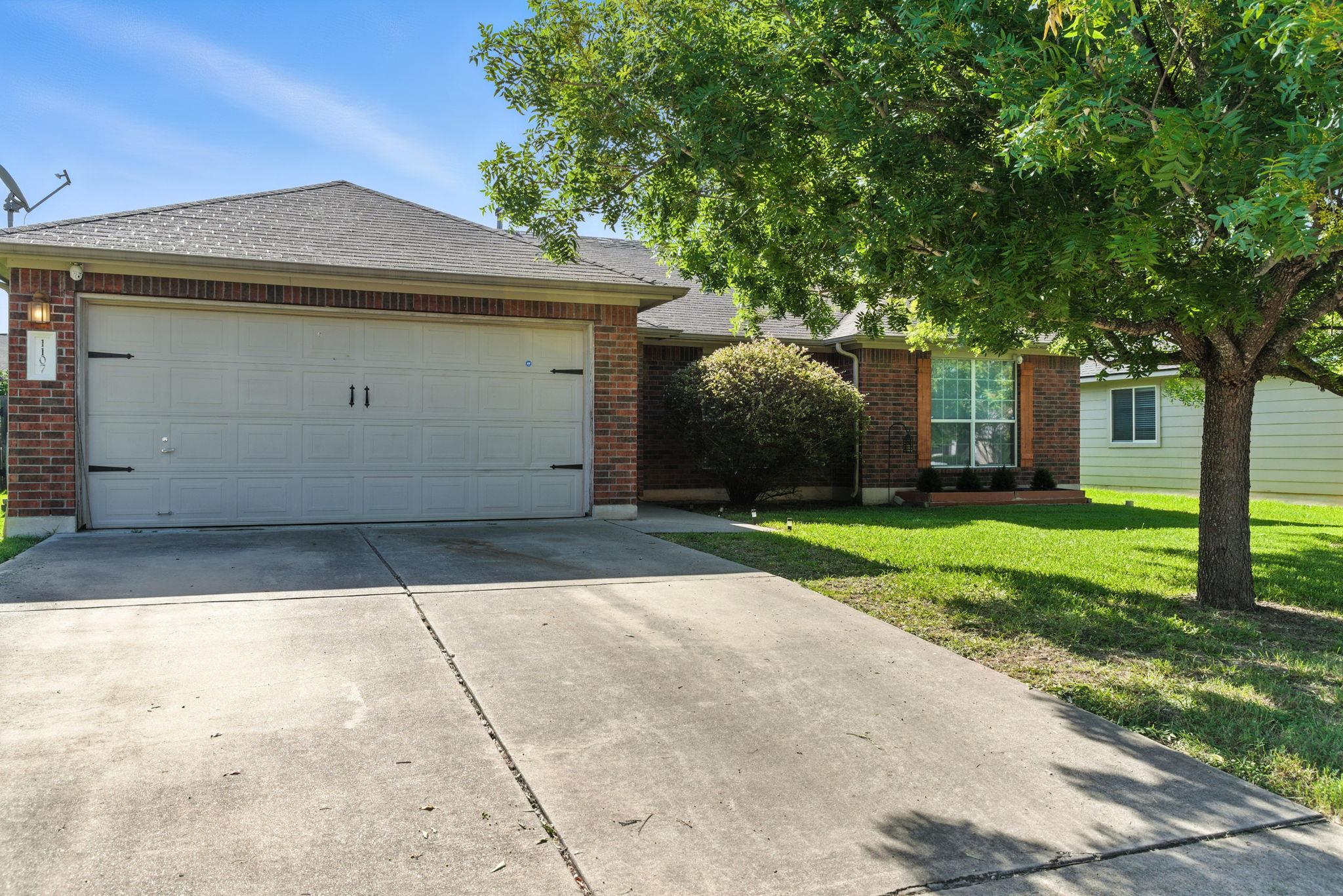 1107 Blewett Dr, Hutto, TX 78634