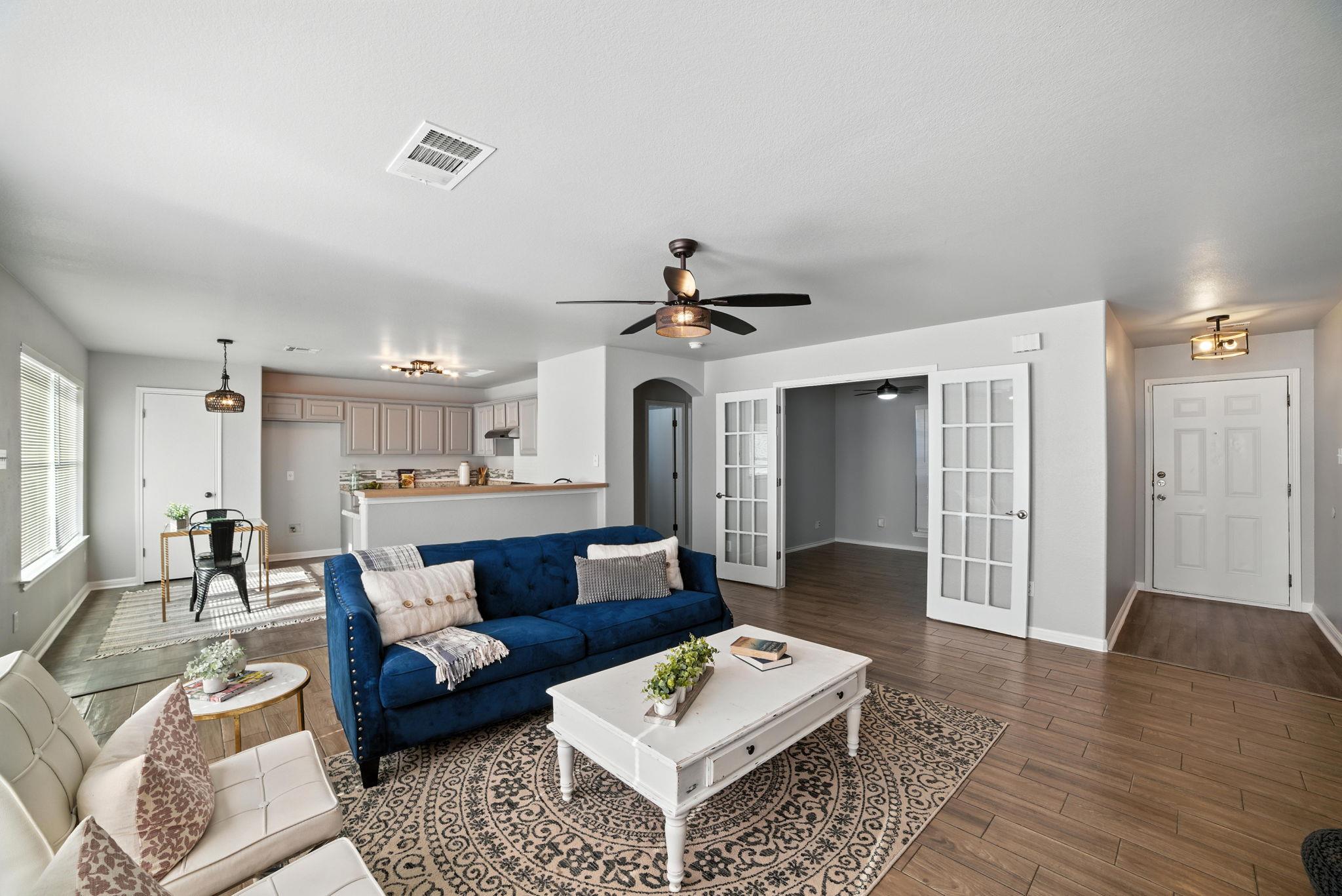 1107 Blewett Dr, Hutto, TX 78634