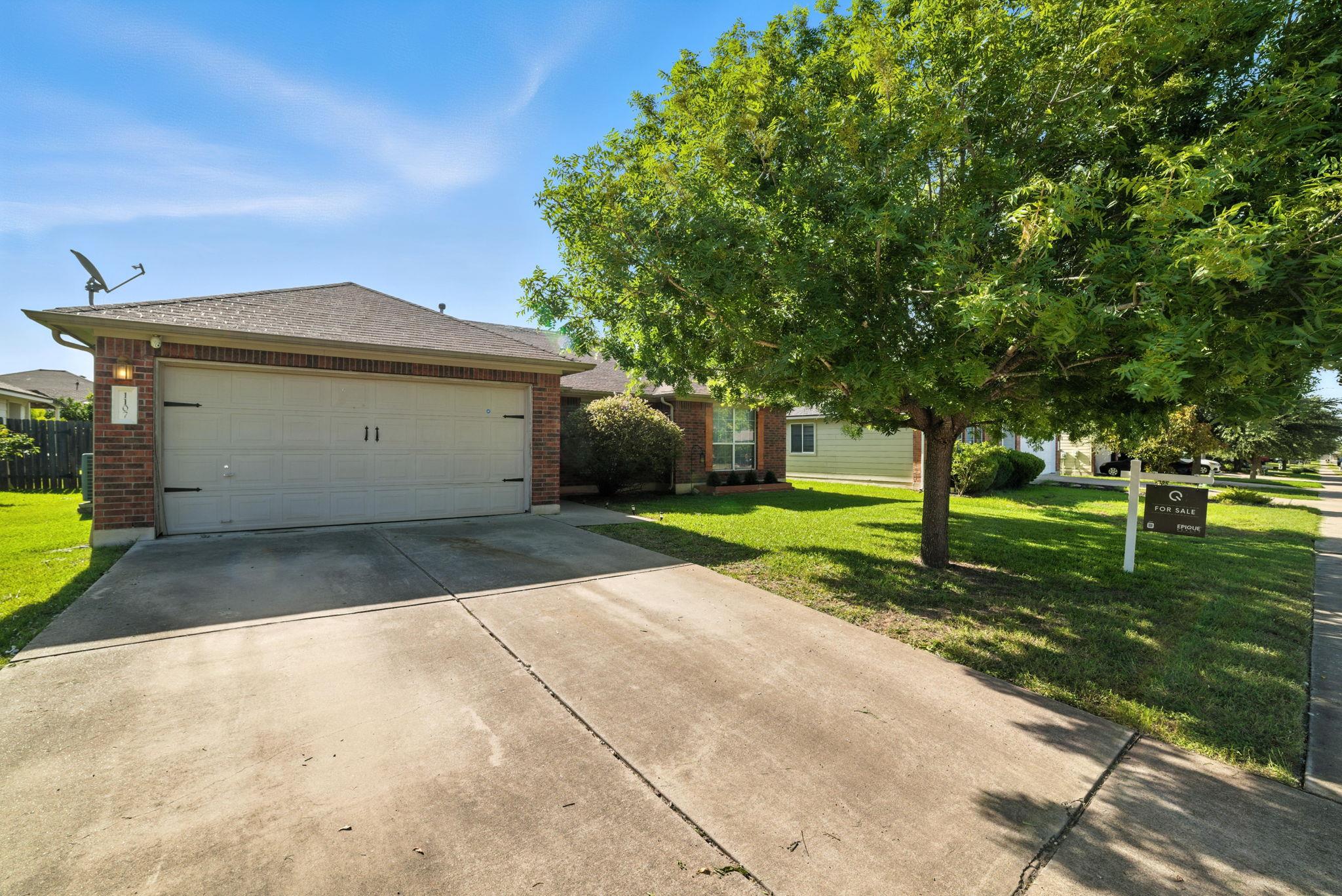 1107 Blewett Dr, Hutto, TX 78634