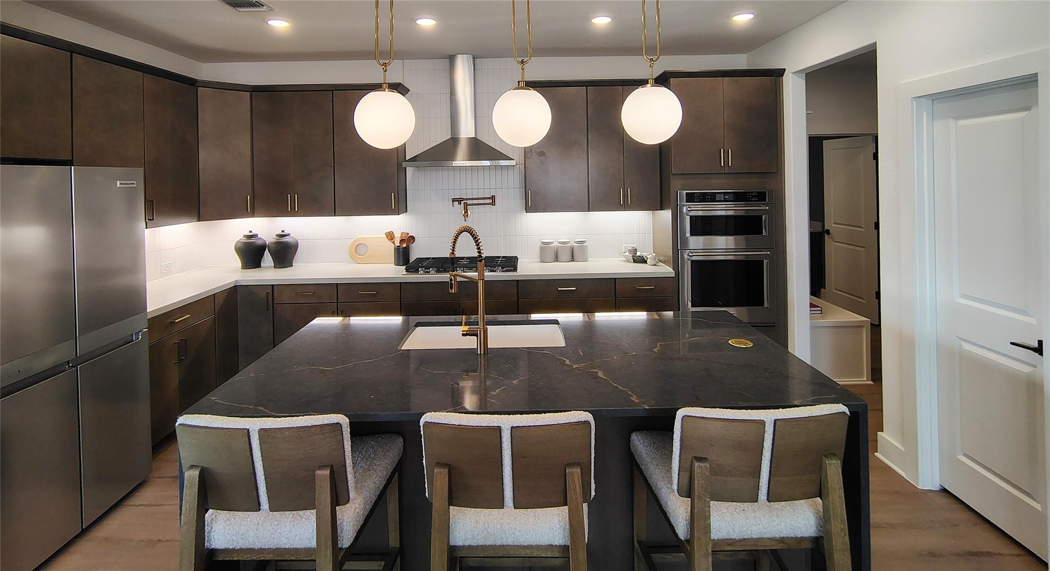 116 Adlai Ave, Georgetown, TX 78633