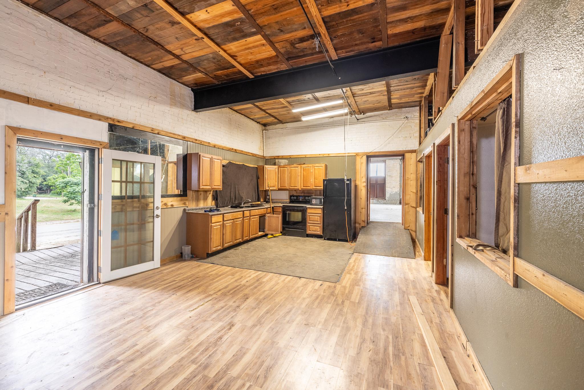 205 Saint John St, Gonzales, TX 78629