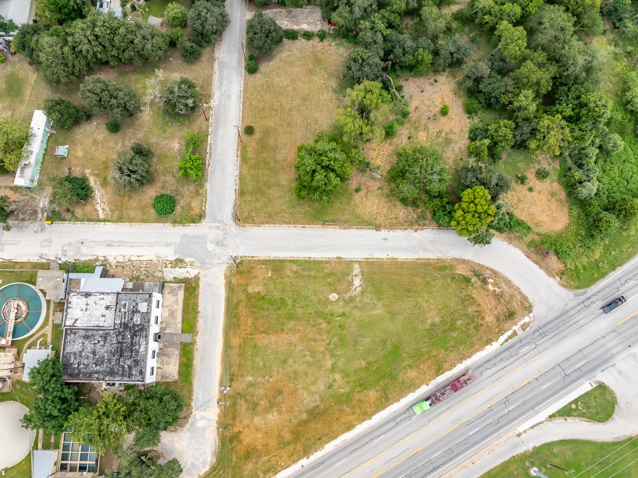 205 Saint John St, Gonzales, TX 78629