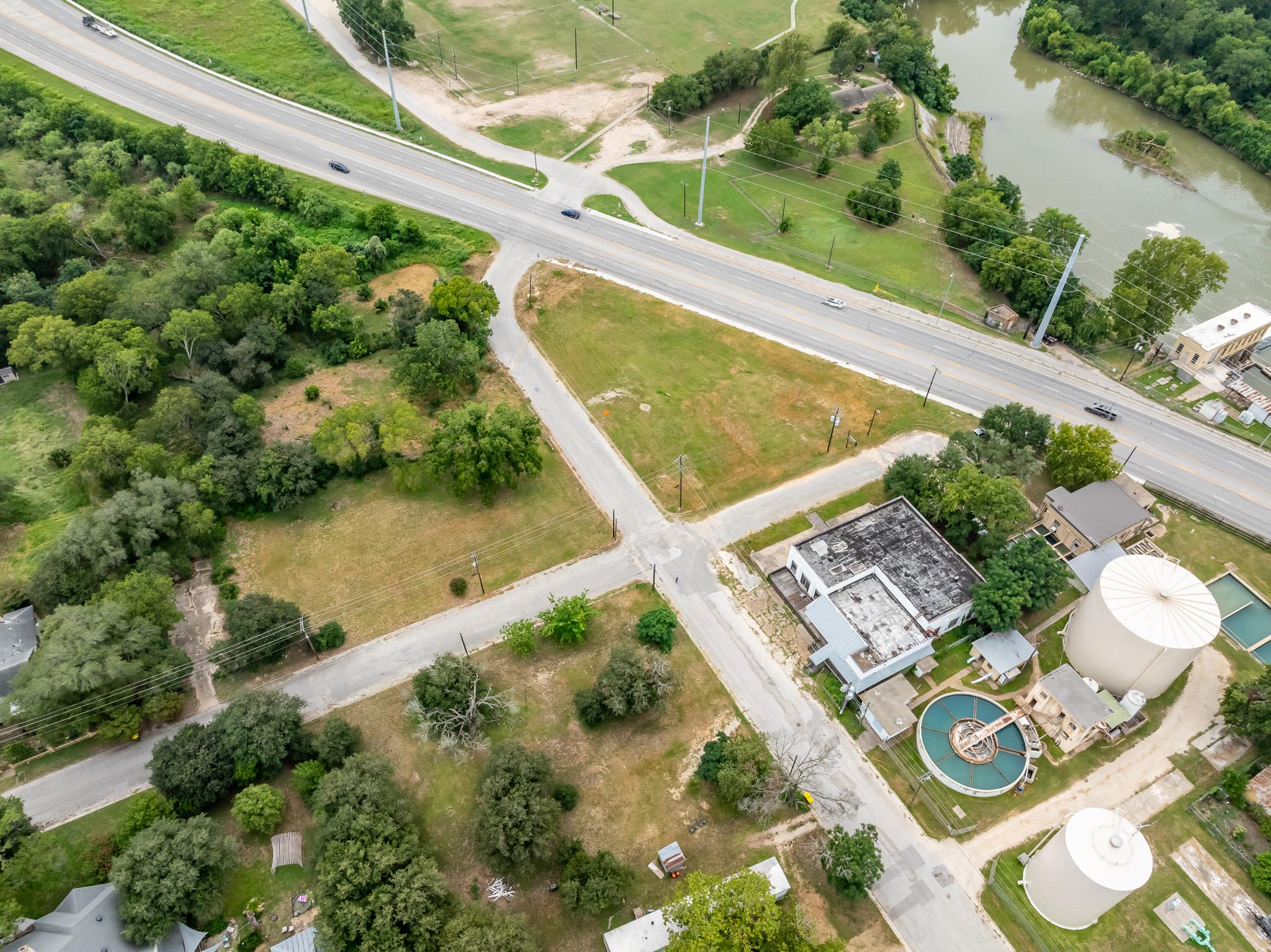 205 Saint John St, Gonzales, TX 78629