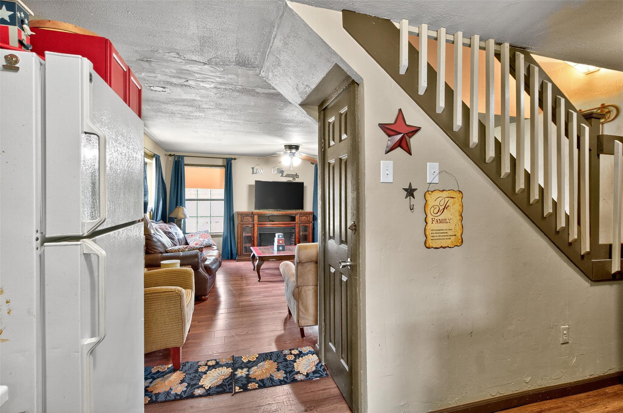 702 Birch Hollow Dr, Somerville, TX 77879