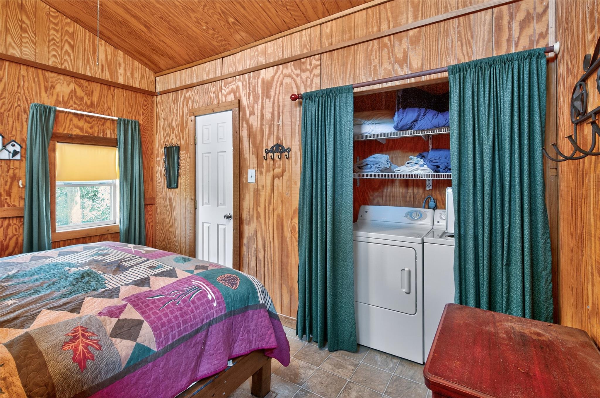 702 Birch Hollow Dr, Somerville, TX 77879