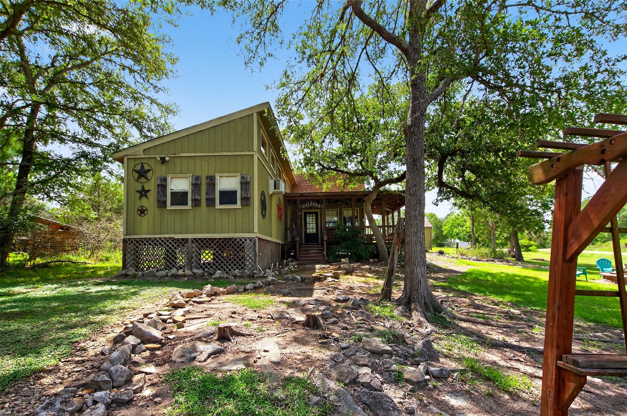 702 Birch Hollow Dr, Somerville, TX 77879