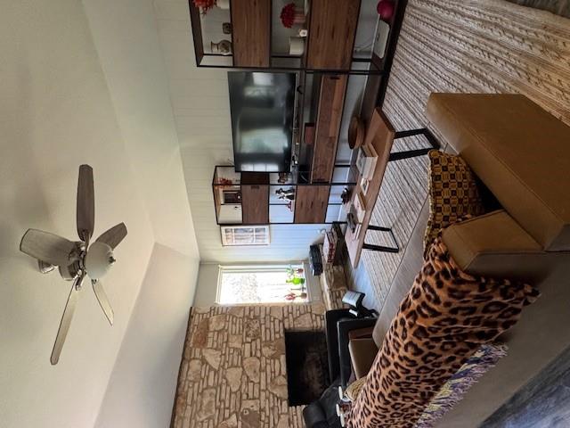 9512 EDDYSTONE, Austin, TX 78729