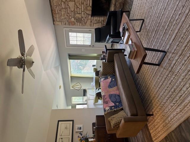 9512 EDDYSTONE, Austin, TX 78729