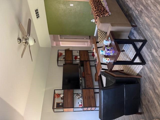 9512 EDDYSTONE, Austin, TX 78729