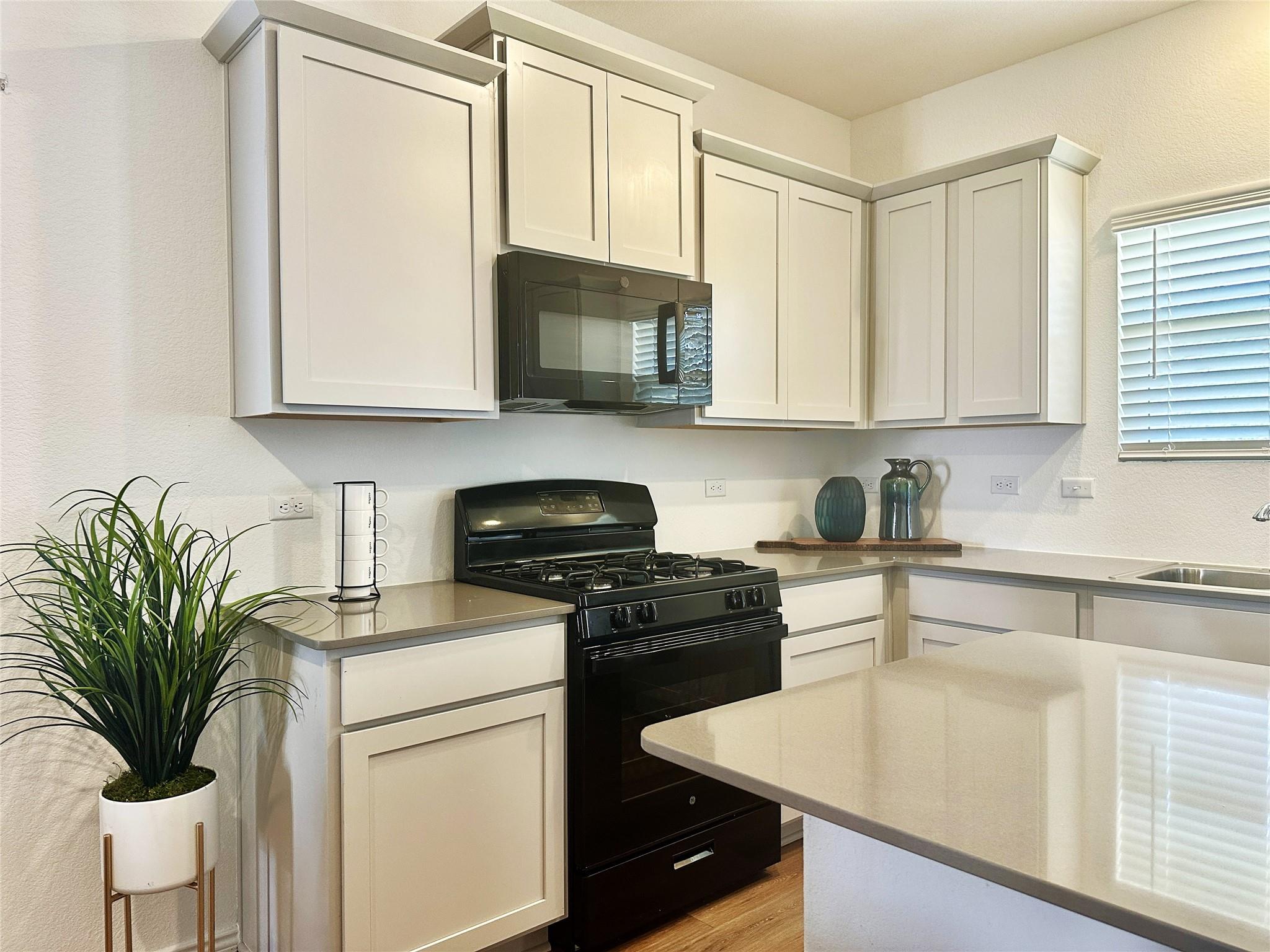 106 Maravillas Bnd, Bastrop, TX 78602
