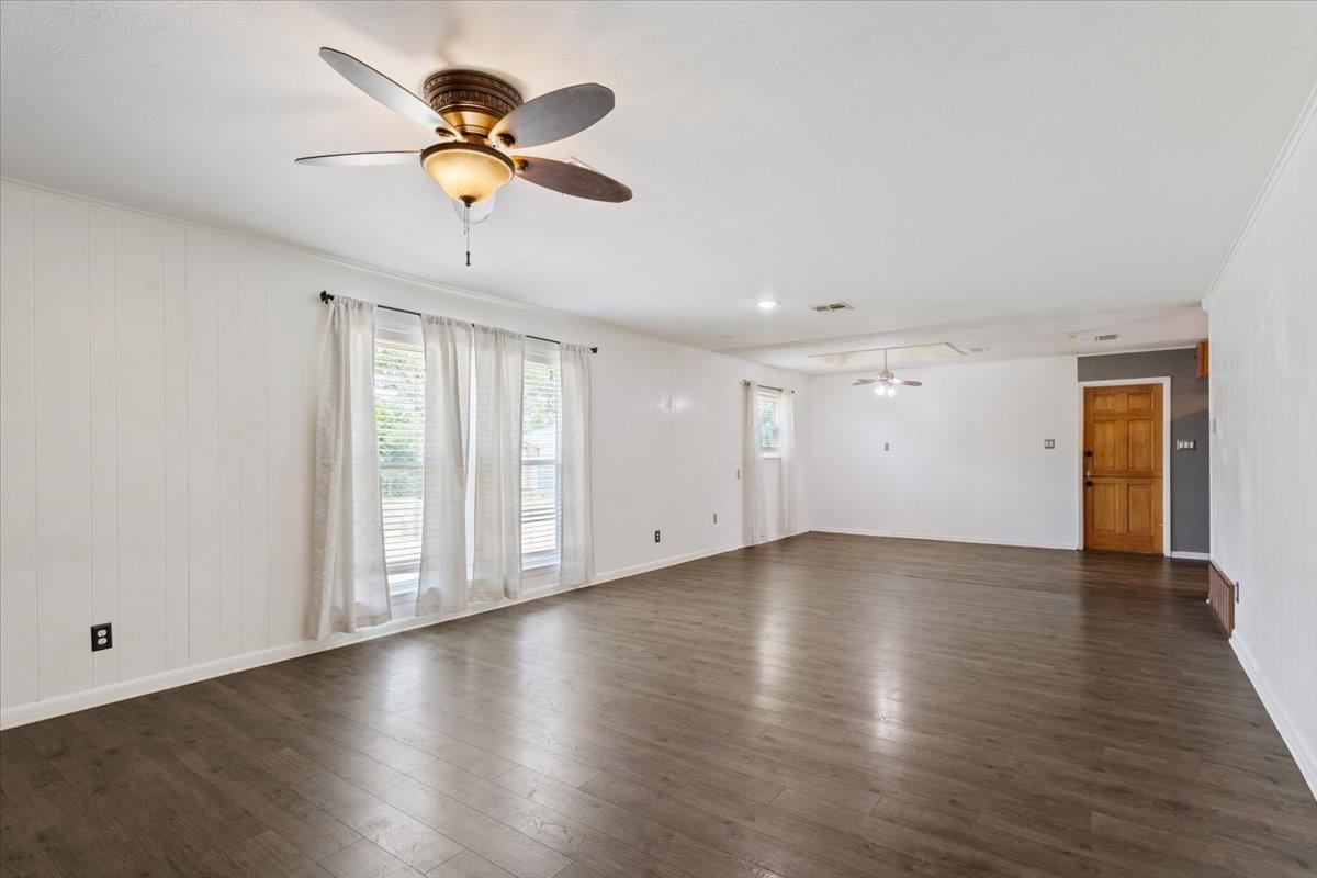 504 E 24th Ave, Belton, TX 76513